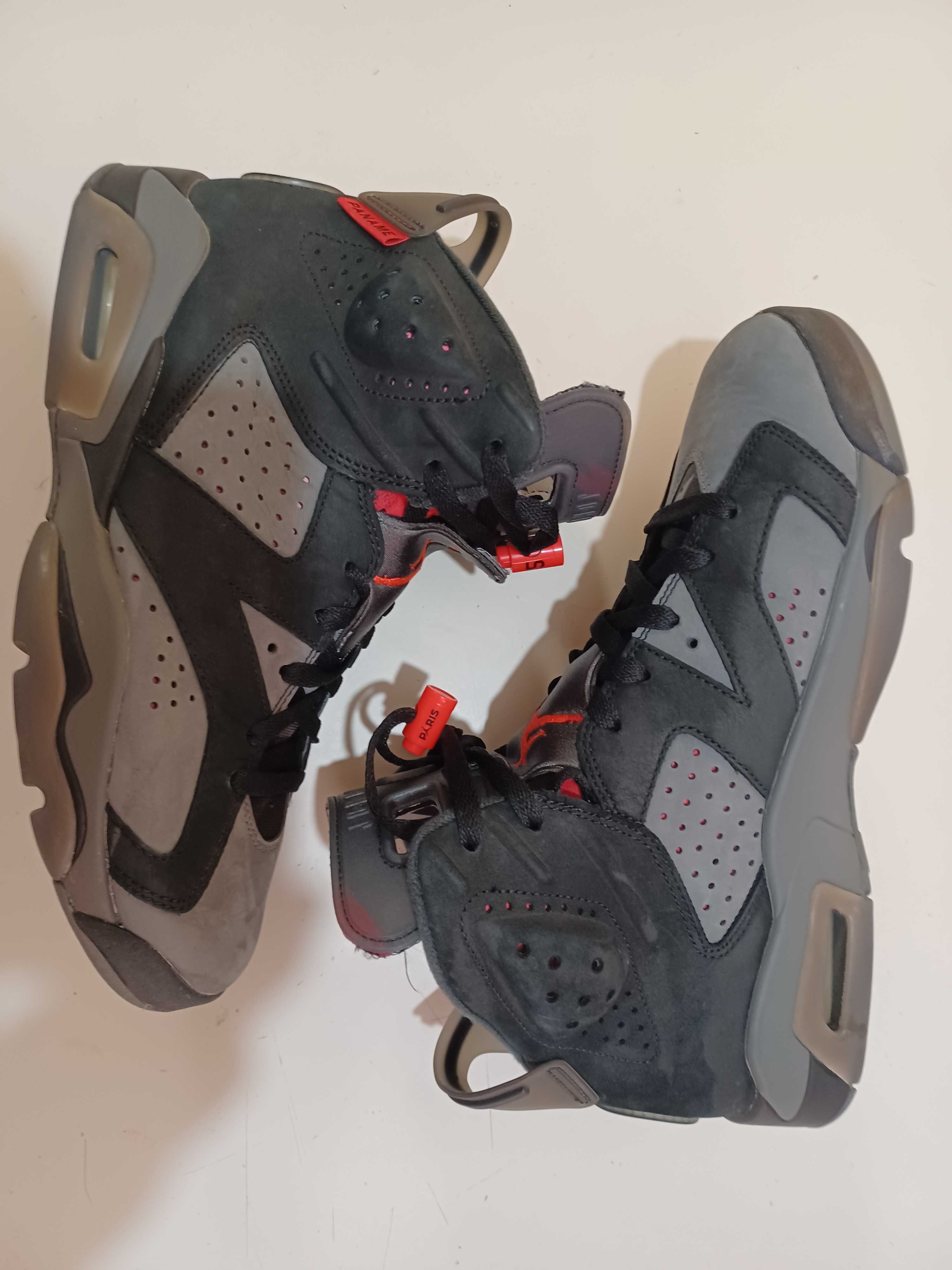 NIKE × PARIS SAINT GERMAIN AIR JORDAN 6 RETRO INFRARED