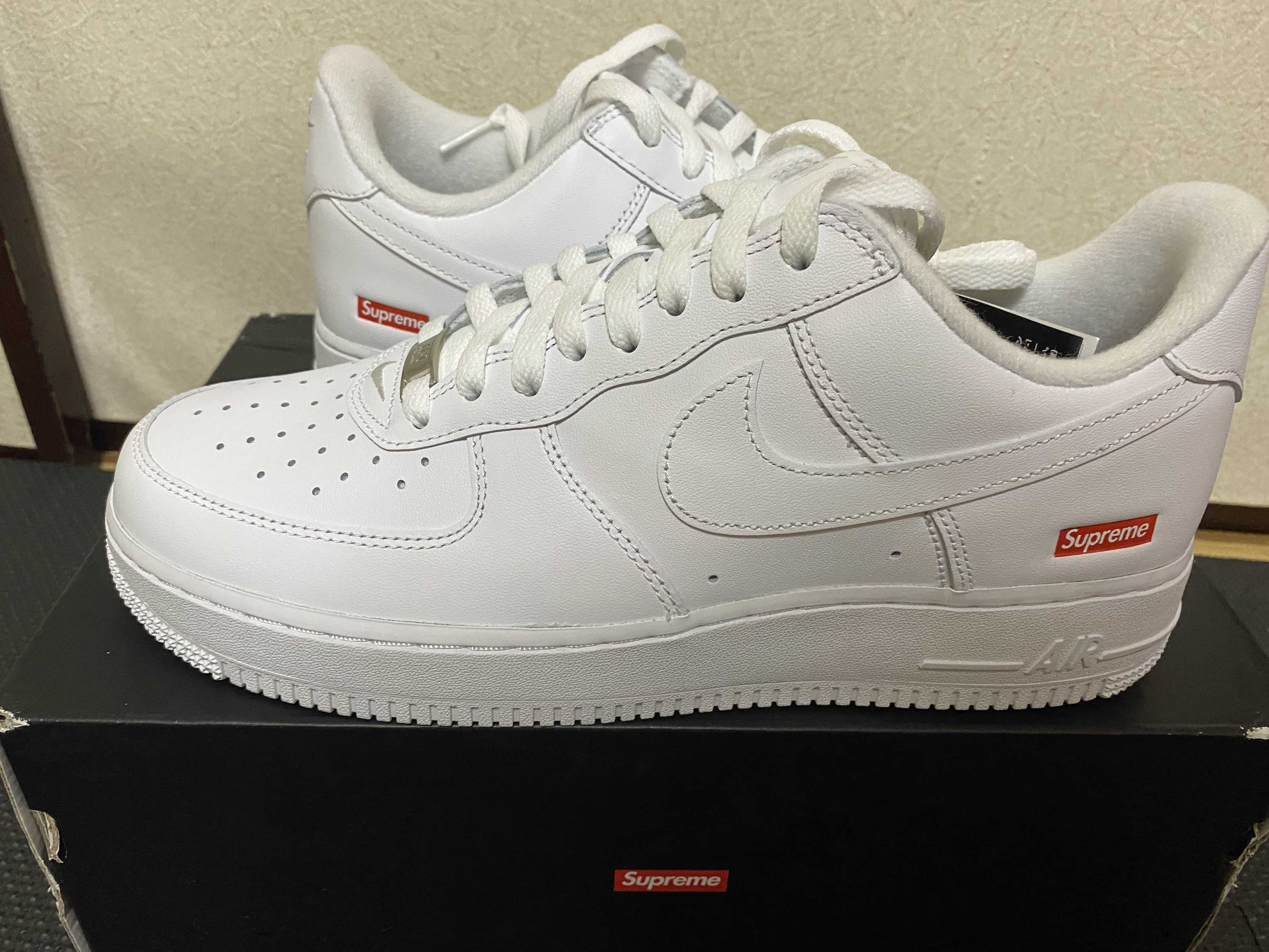 Supreme × Nike Air Force 1 Low "White"