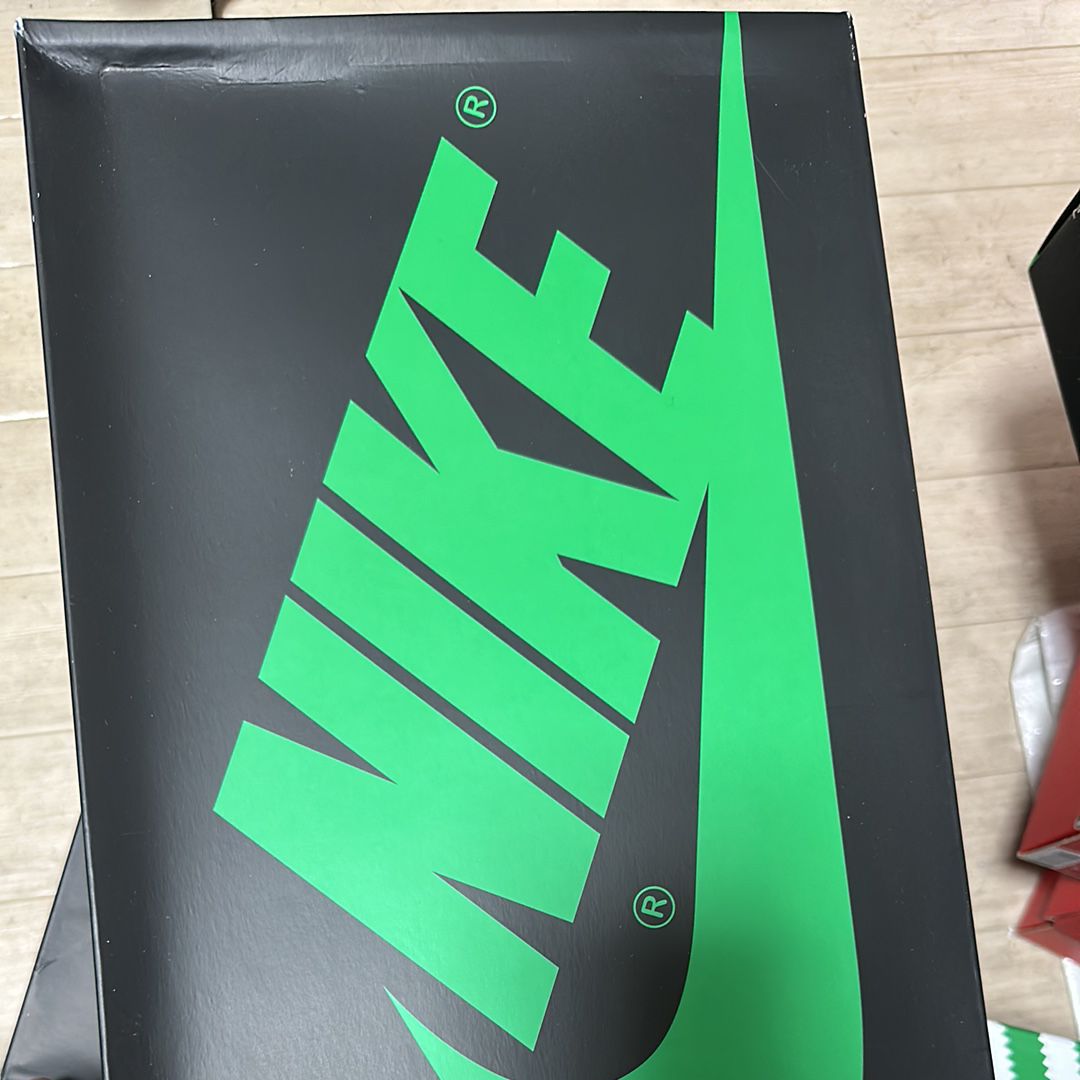 Nike Air Jordan 1 Retro High OG "Celtics/Black and Lucky Green" (2023)