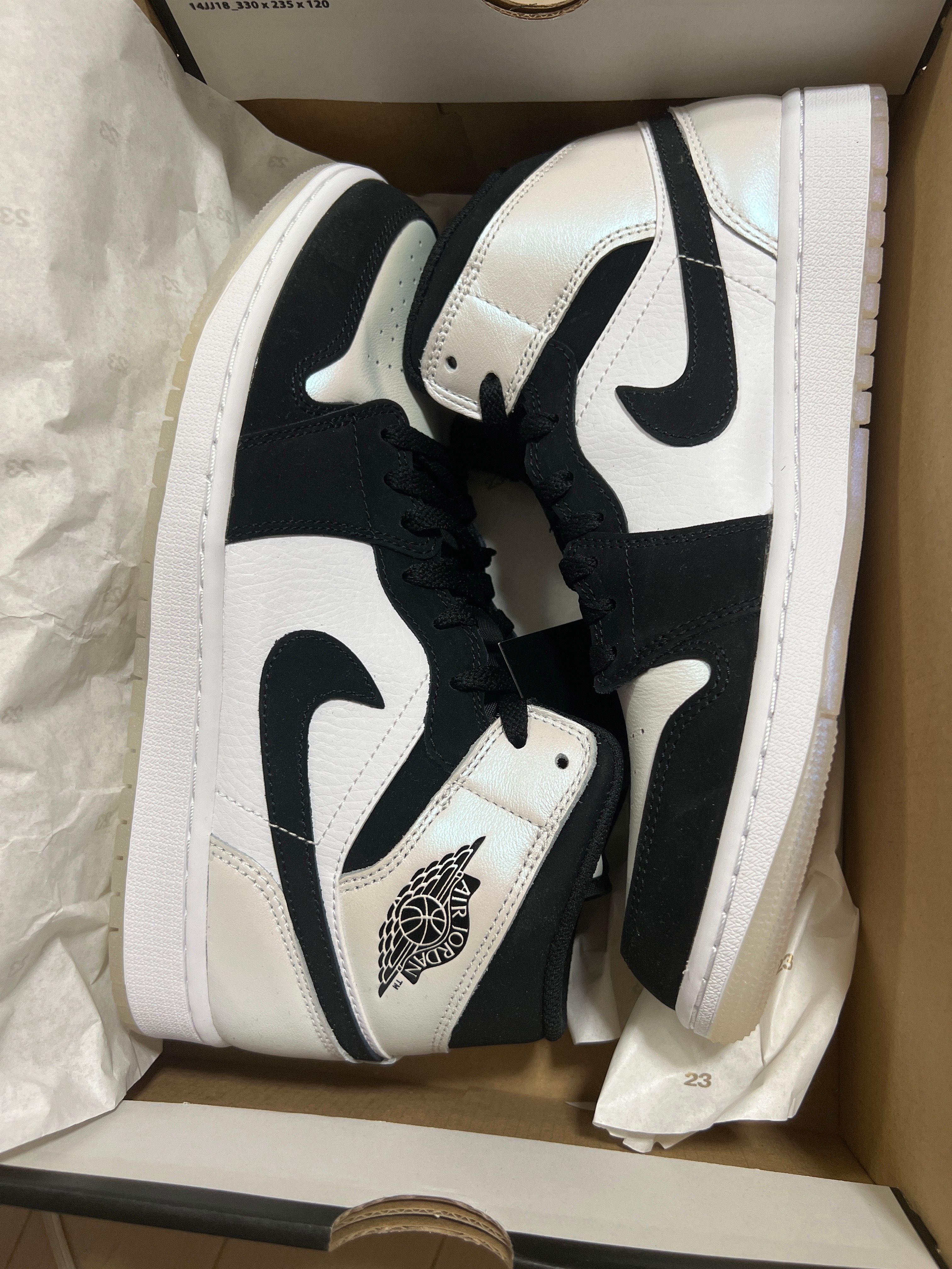 Nike Air Jordan 1 Mid "Omega/Black/White"