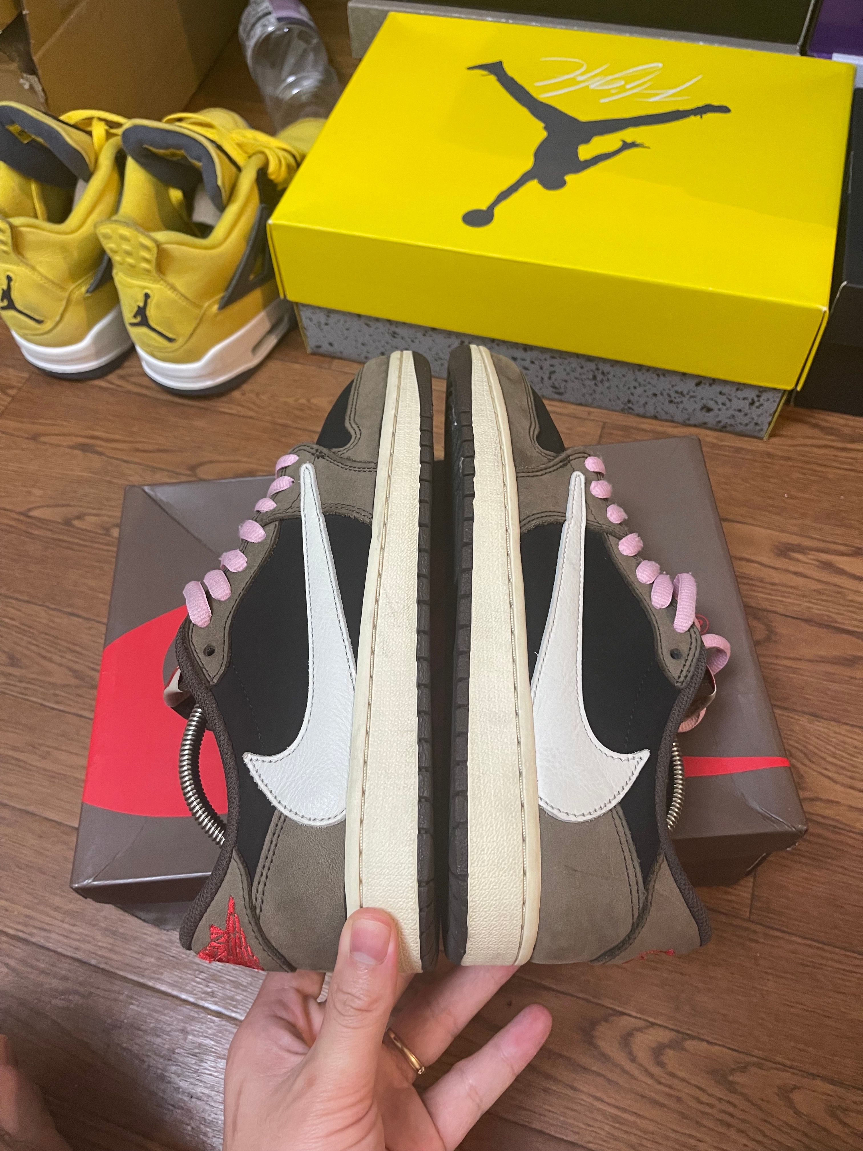 Travis Scott × Nike Air Jordan 1 Low OG SP-T  "Black/Dark Mocha"