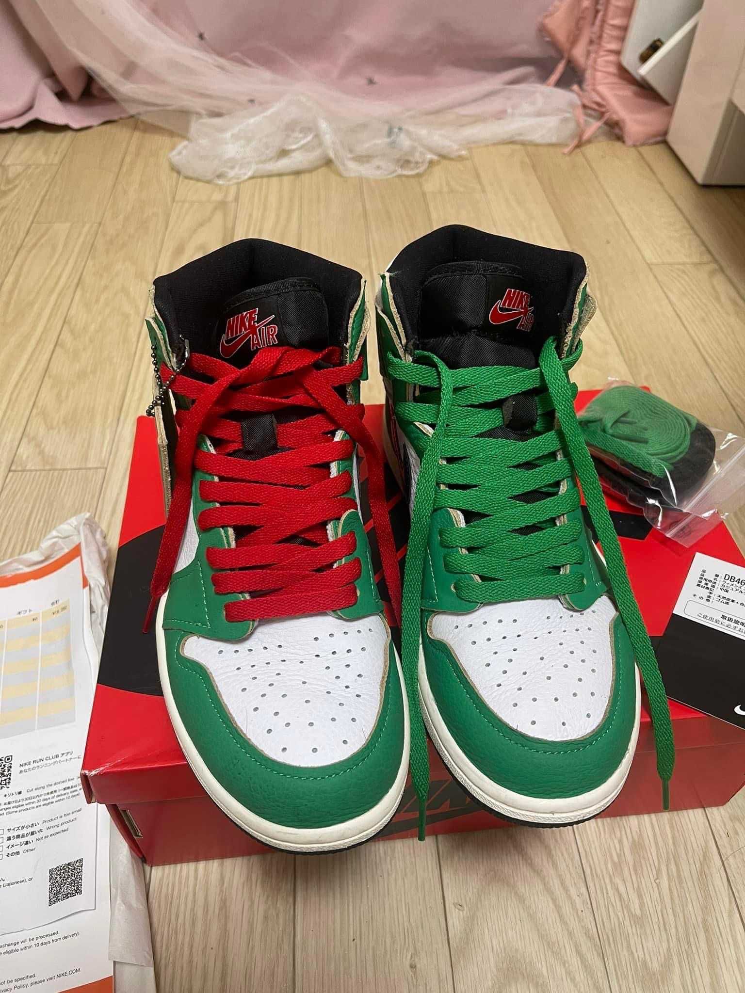 Nike Women's Air Jordan 1 High OG "Lucky Green/White-Sail-Black"