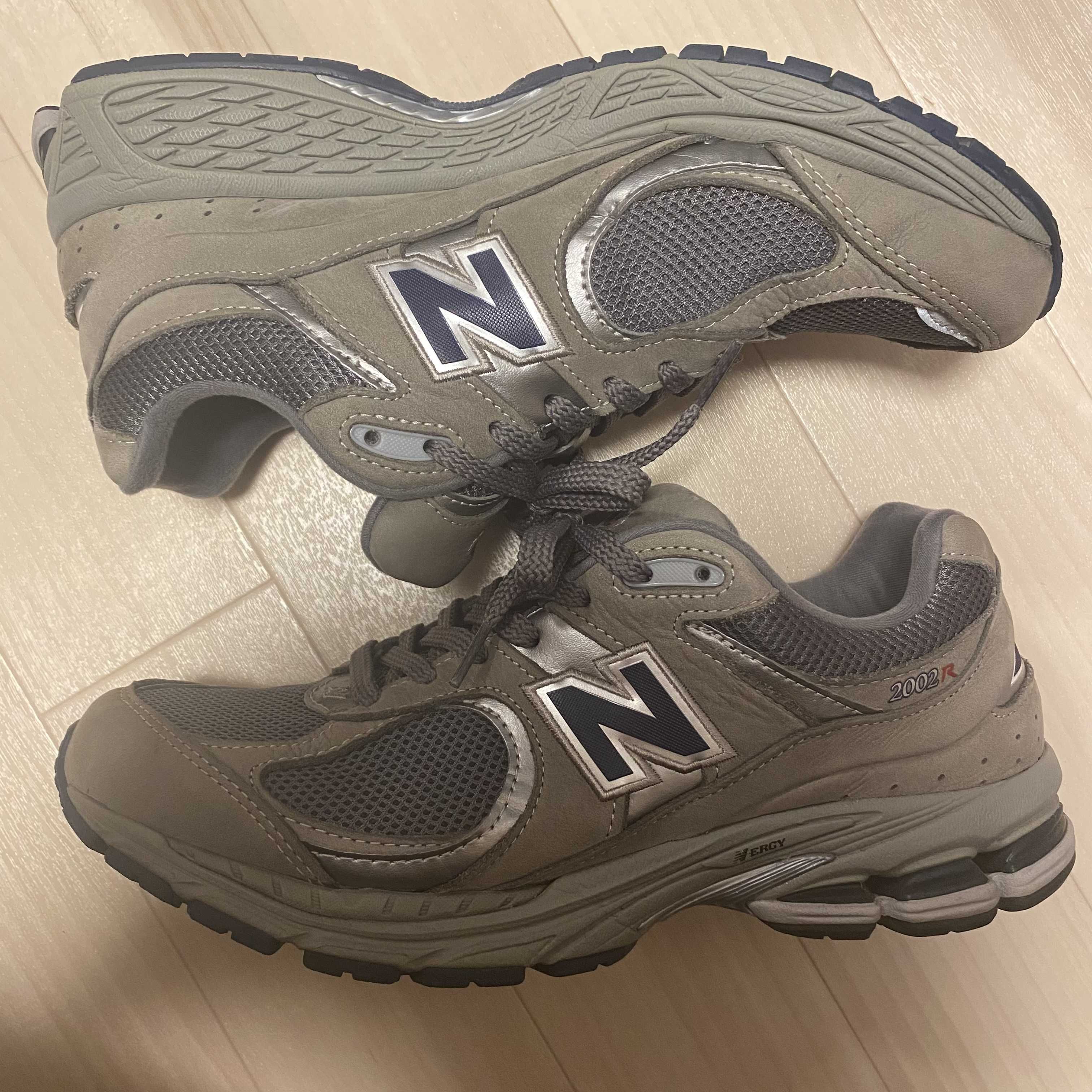 New Balance 2002R "Gray"