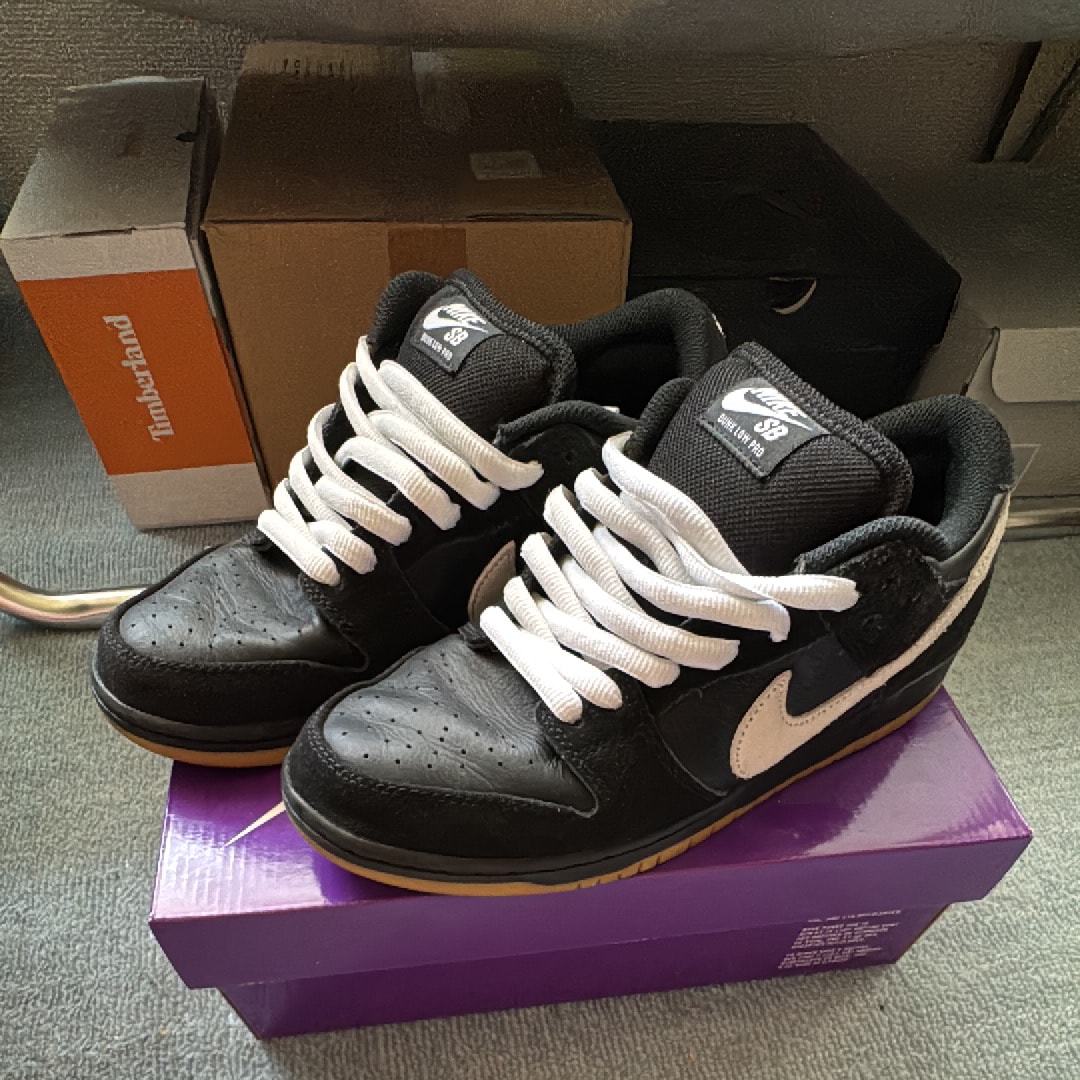 Nike SB Dunk Low Pro "Black/White"
