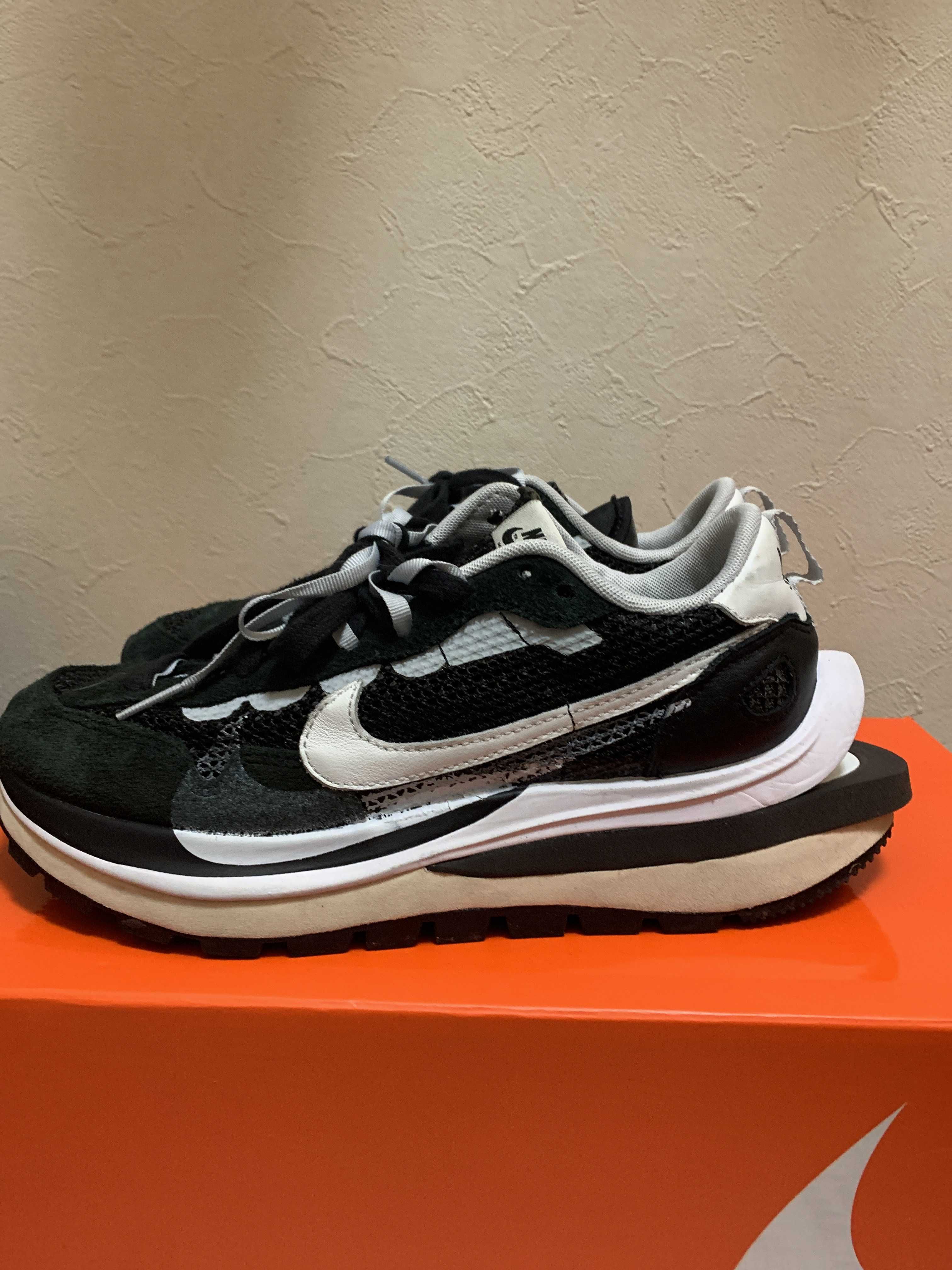 sacai × Nike Vapor Waffle "Black and White"