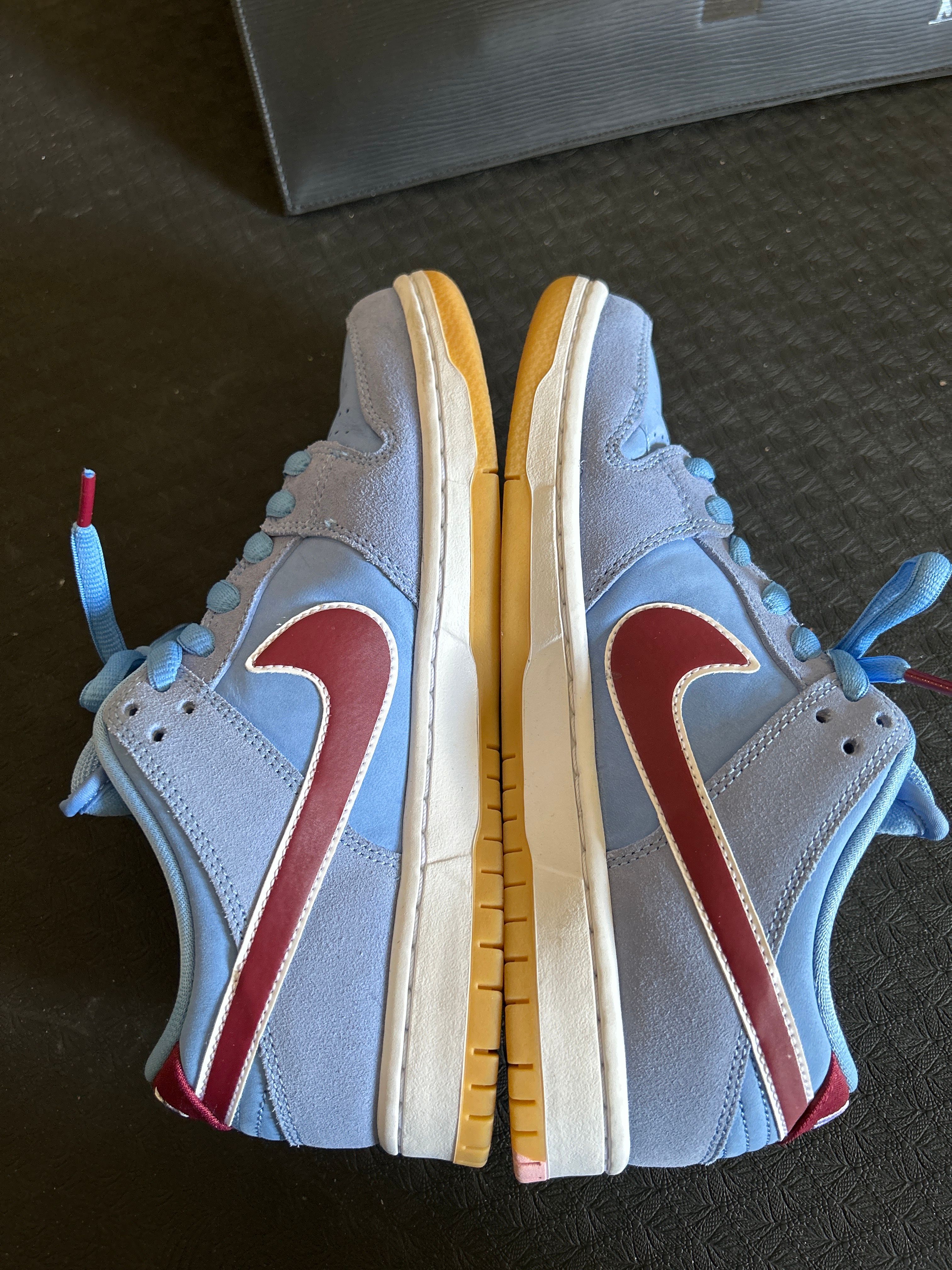 Nike SB Dunk Low Pro "Philadelphia Phillies/Valor Blue and Team Maroon"