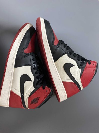 Nike Air Jordan 1 Retro High OG "Bred Toe"