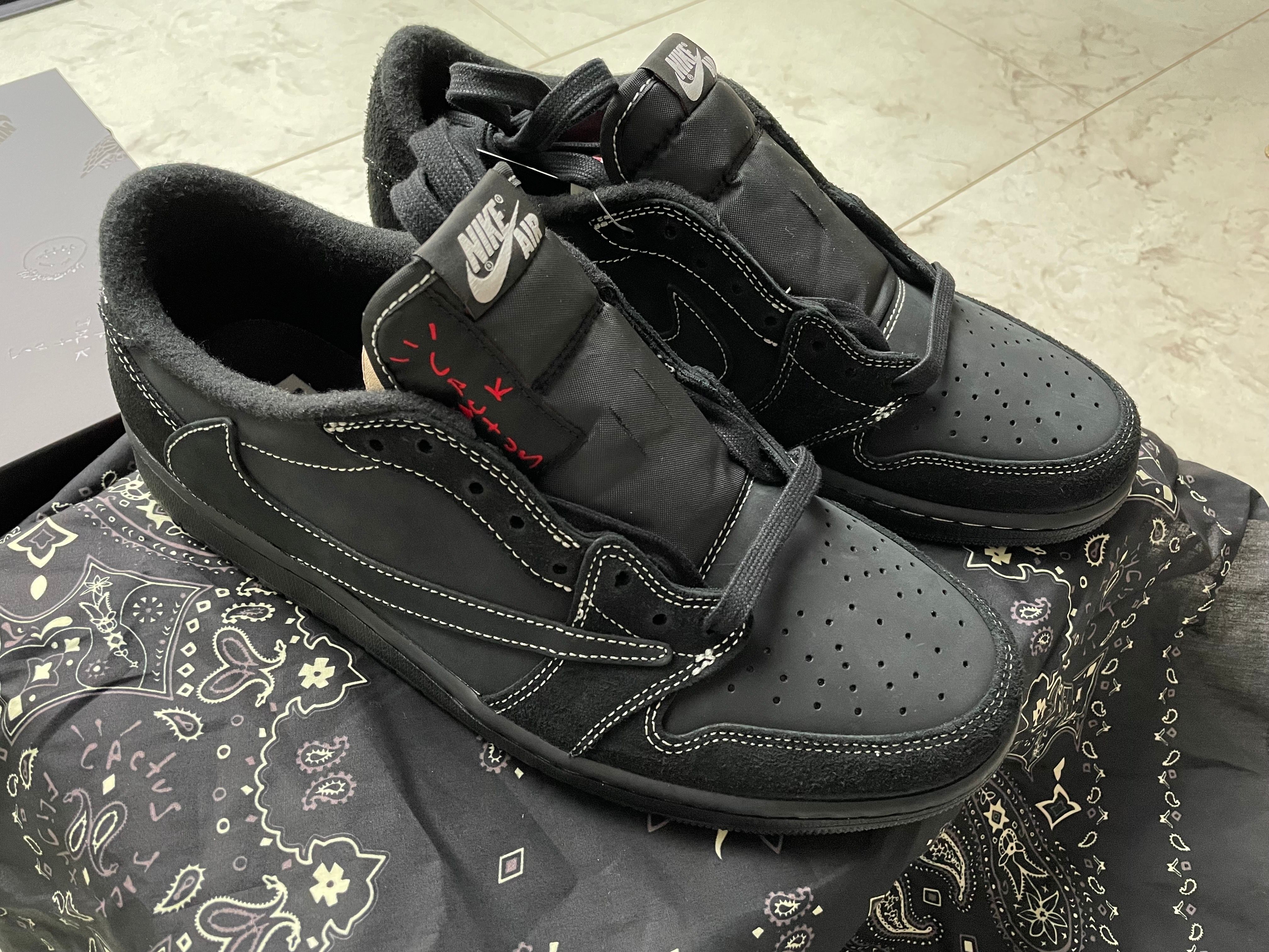 Travis Scott × Nike Air Jordan 1 Low OG SP "Black Phantom"