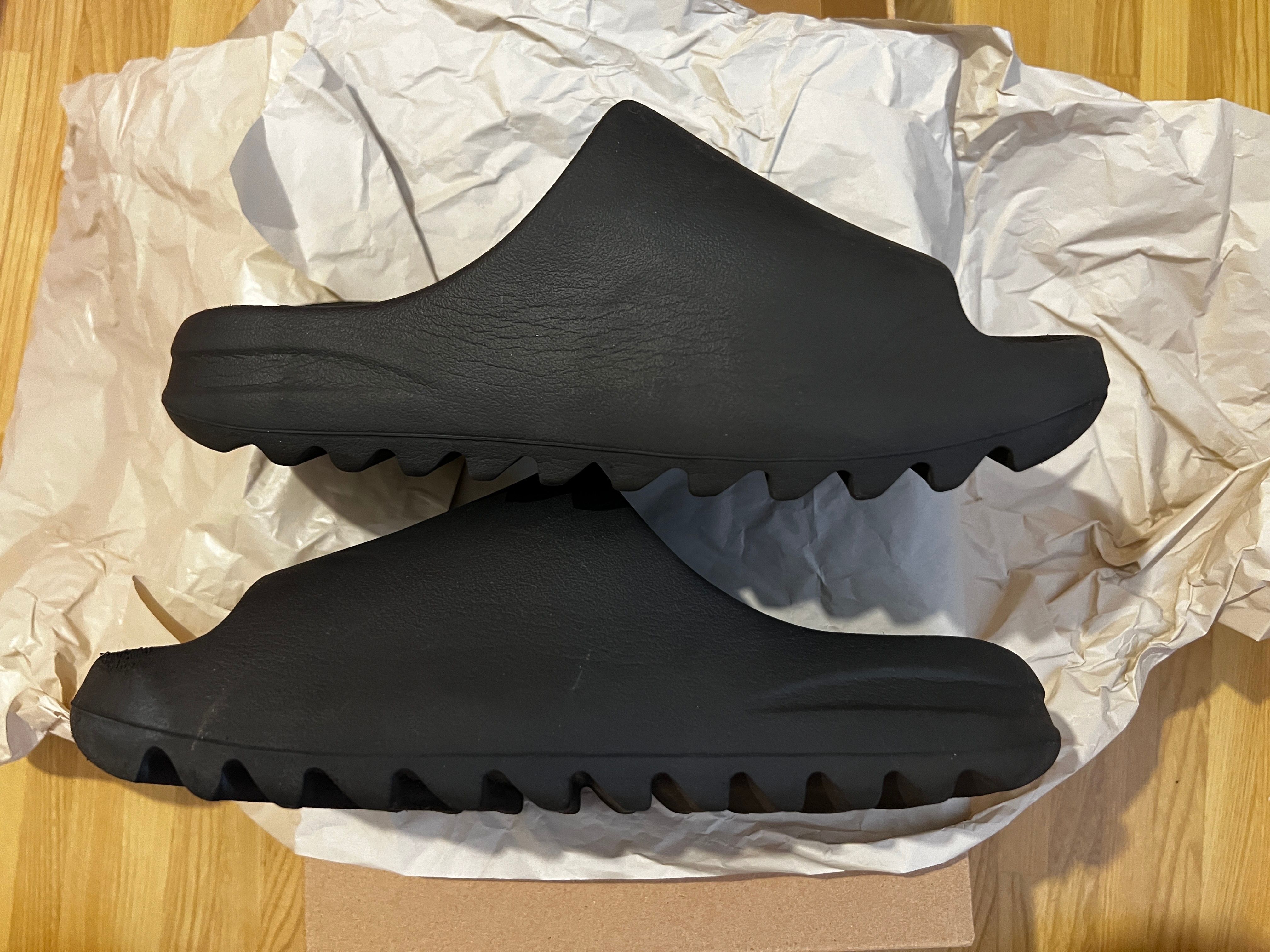 adidas YEEZY Slide "Onyx"