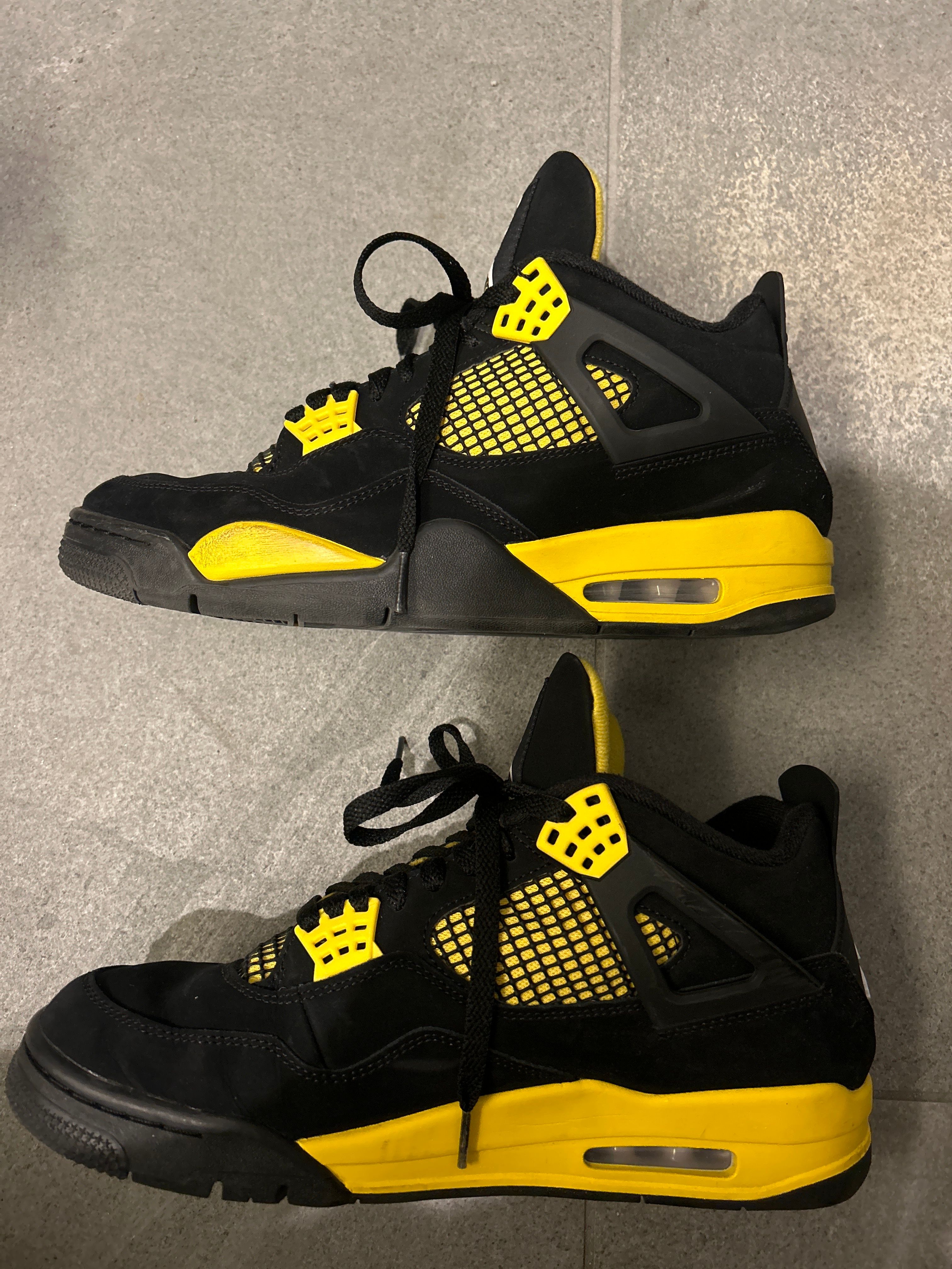 Nike Air Jordan 4 Retro "Thunder"(2023)