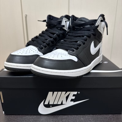 Nike Air Jordan 1 Retro High OG "Black/White"