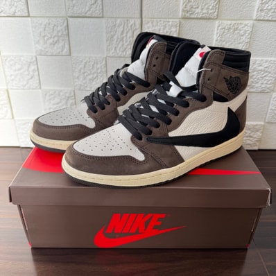 Travis Scott × Nike Air Jordan 1 Retro High OG TS SP "Sail/Dark Mocha"