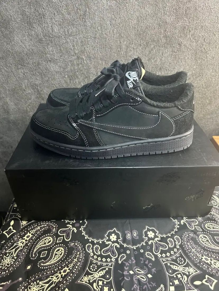 Travis Scott × Nike Air Jordan 1 Low OG SP "Black Phantom"