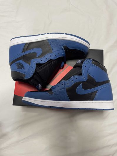 Nike Air Jordan 1 Retro High OG "Dark Marina Blue"