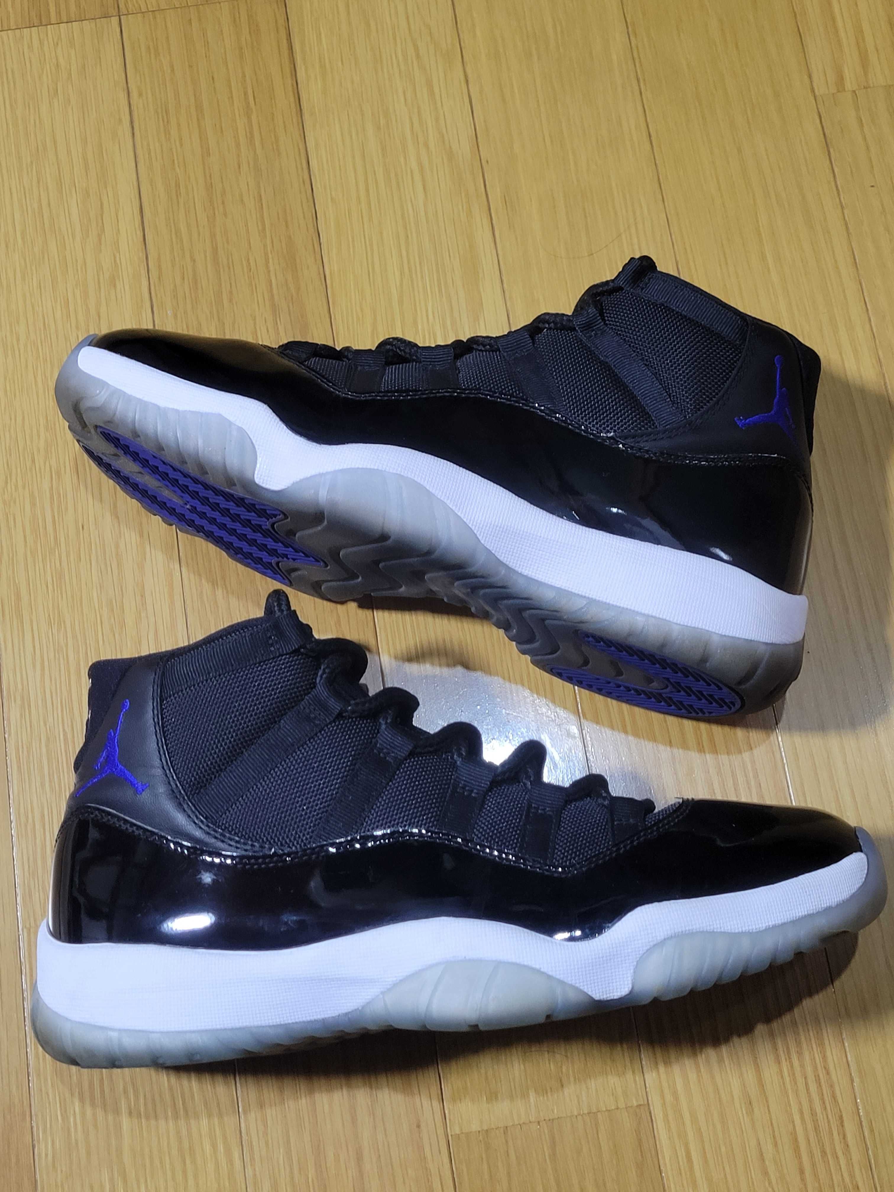 Nike Air Jordan 11 Retro "Space Jam" (2016)