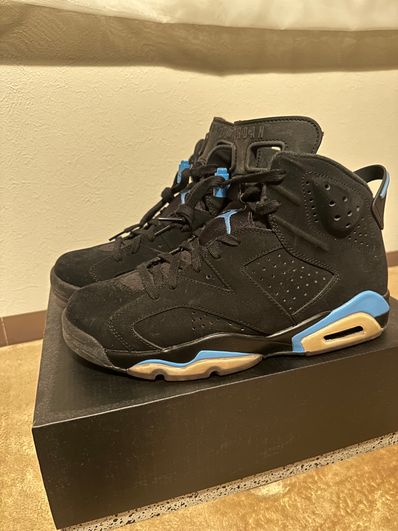 NIKE AIR JORDAN 6 RETRO "UNC"