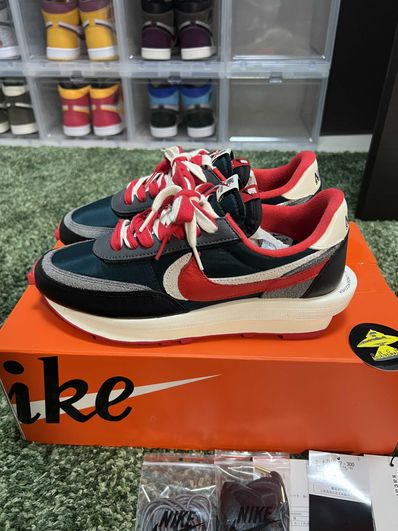 UNDERCOVER × sacai × Nike LD Waffle "Midnight Spruce/Pale Ivory-Dark Grey-University Red"