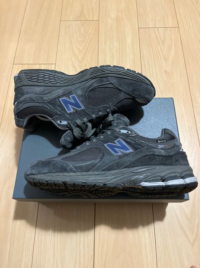 BEAMS × New Balance 2002R GORE-TEX "Charcoal"
