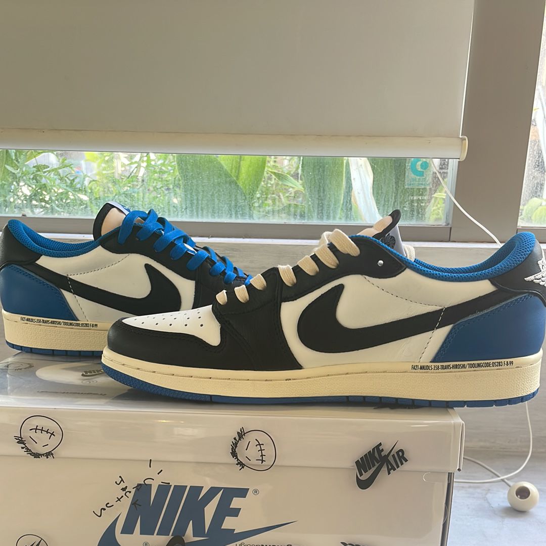 Travis Scott × fragment design × Nike Air Jordan 1 Low OG SP "Military Blue"