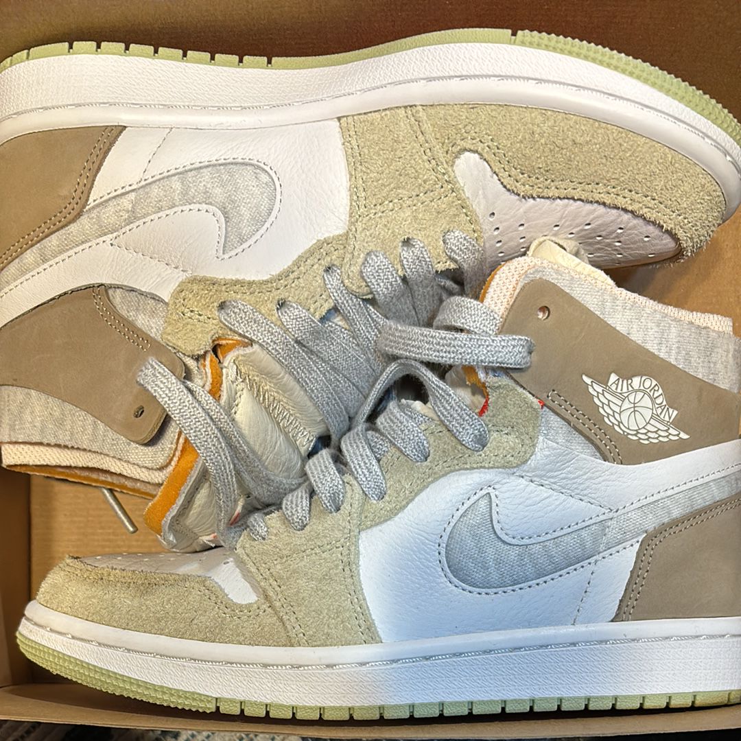 Nike Women's Air Jordan 1 High Zoom Air Comfort "Olive Aura"