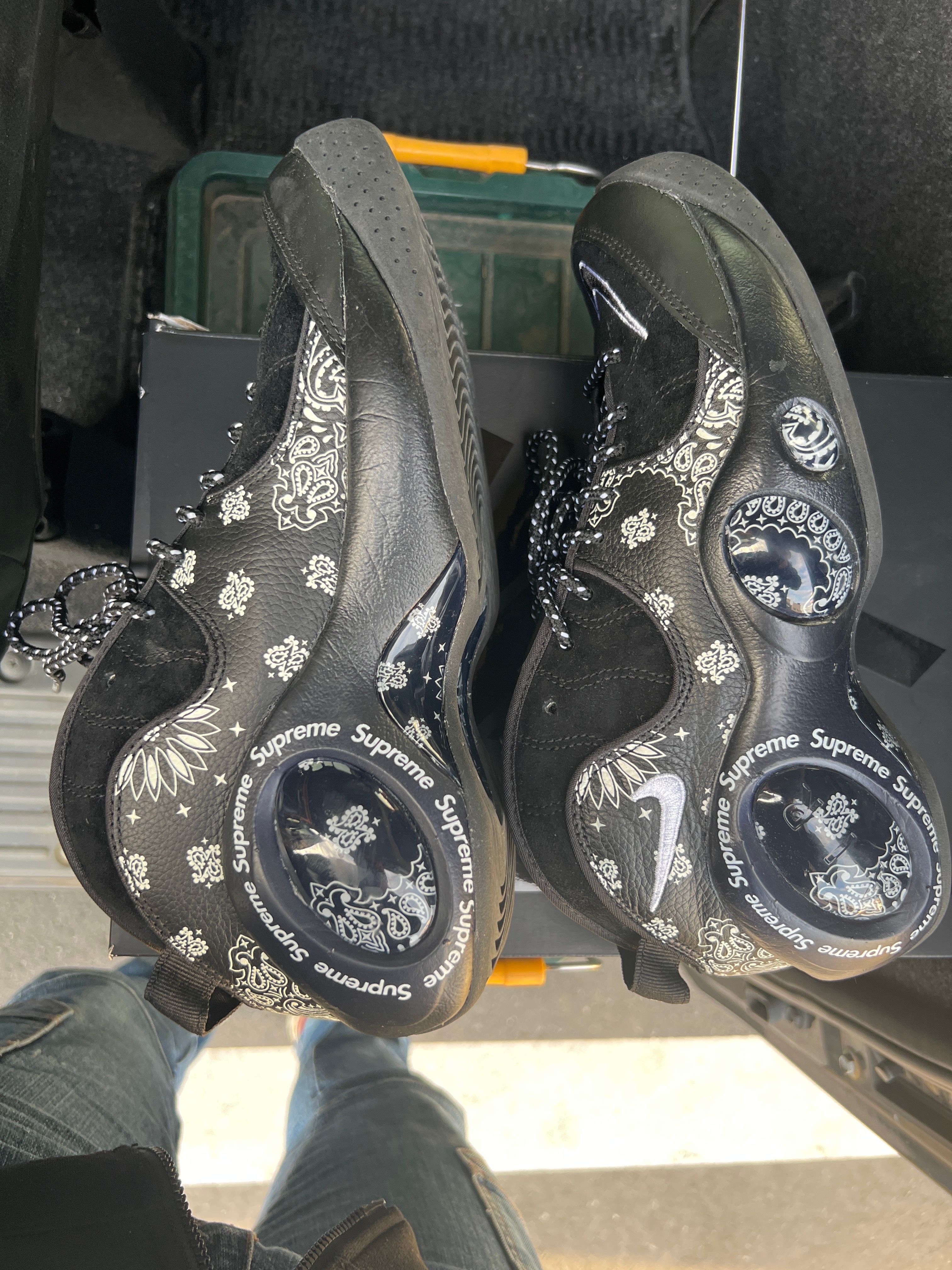 Supreme × Nike Air Zoom Flight 95 SP "Black/White"