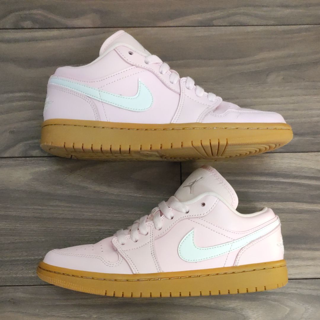 NIKE Women's AIR JORDAN 1 LOW "ARCTIC PINK/GUM LIGHT BROWN"