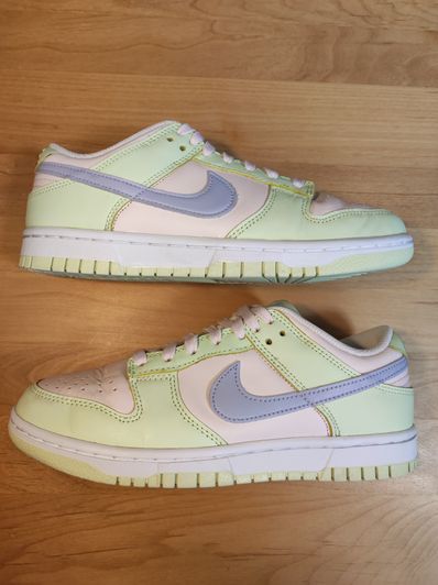 NIKE WMNS DUNK LOW