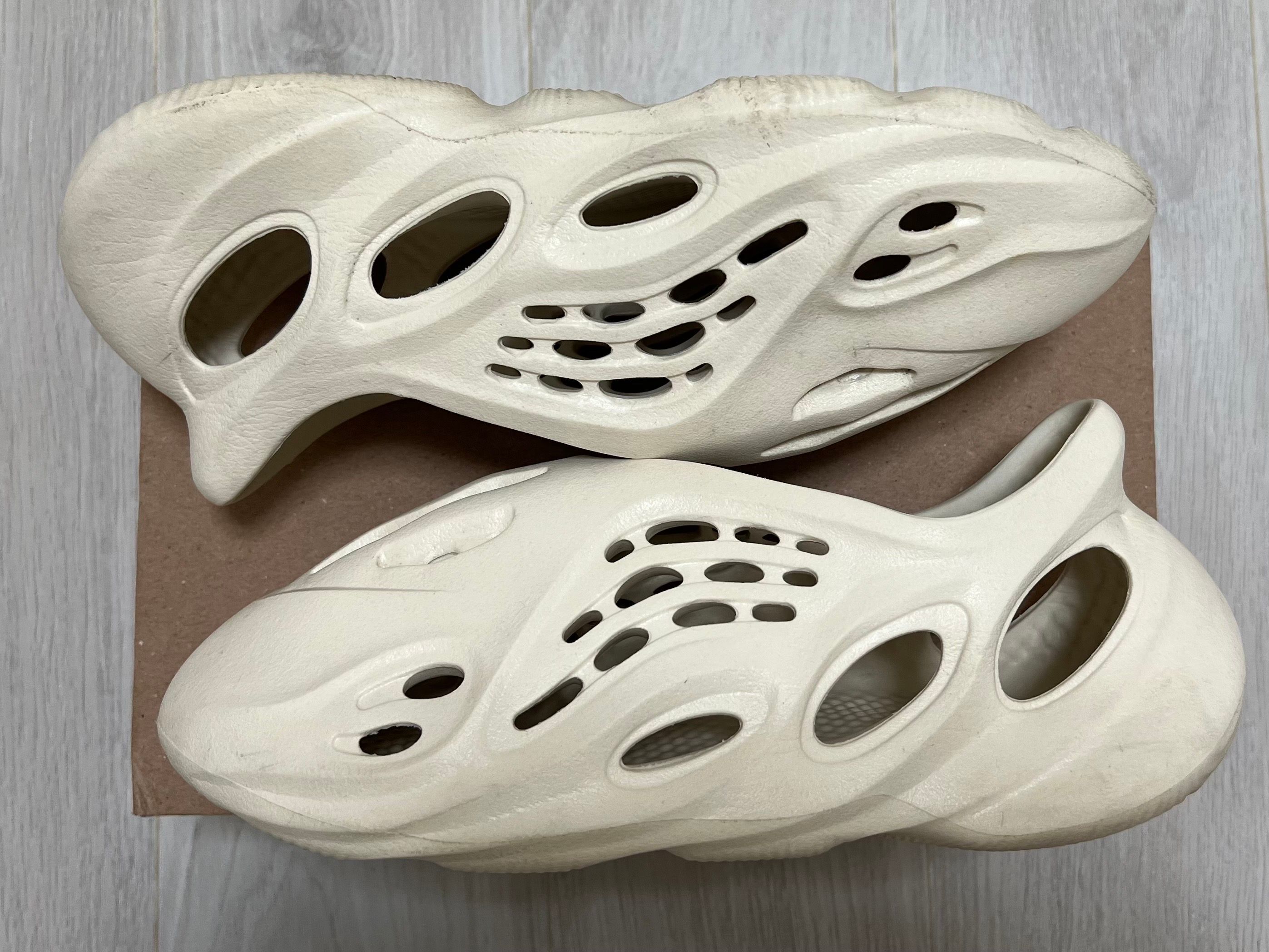 adidas YEEZY Foam Runner "Sand"