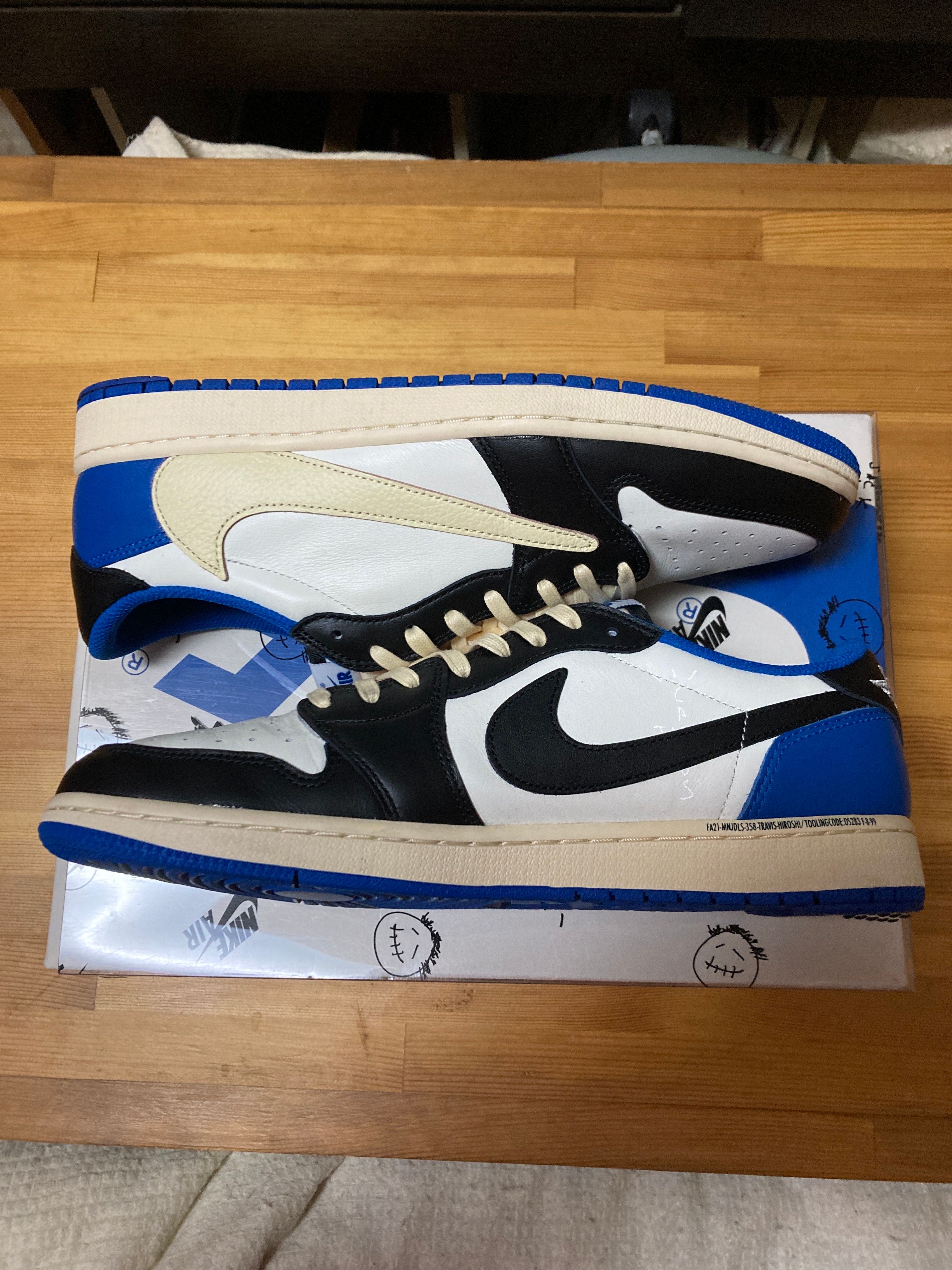 Travis Scott × fragment design × Nike Air Jordan 1 Low OG SP "Military Blue"