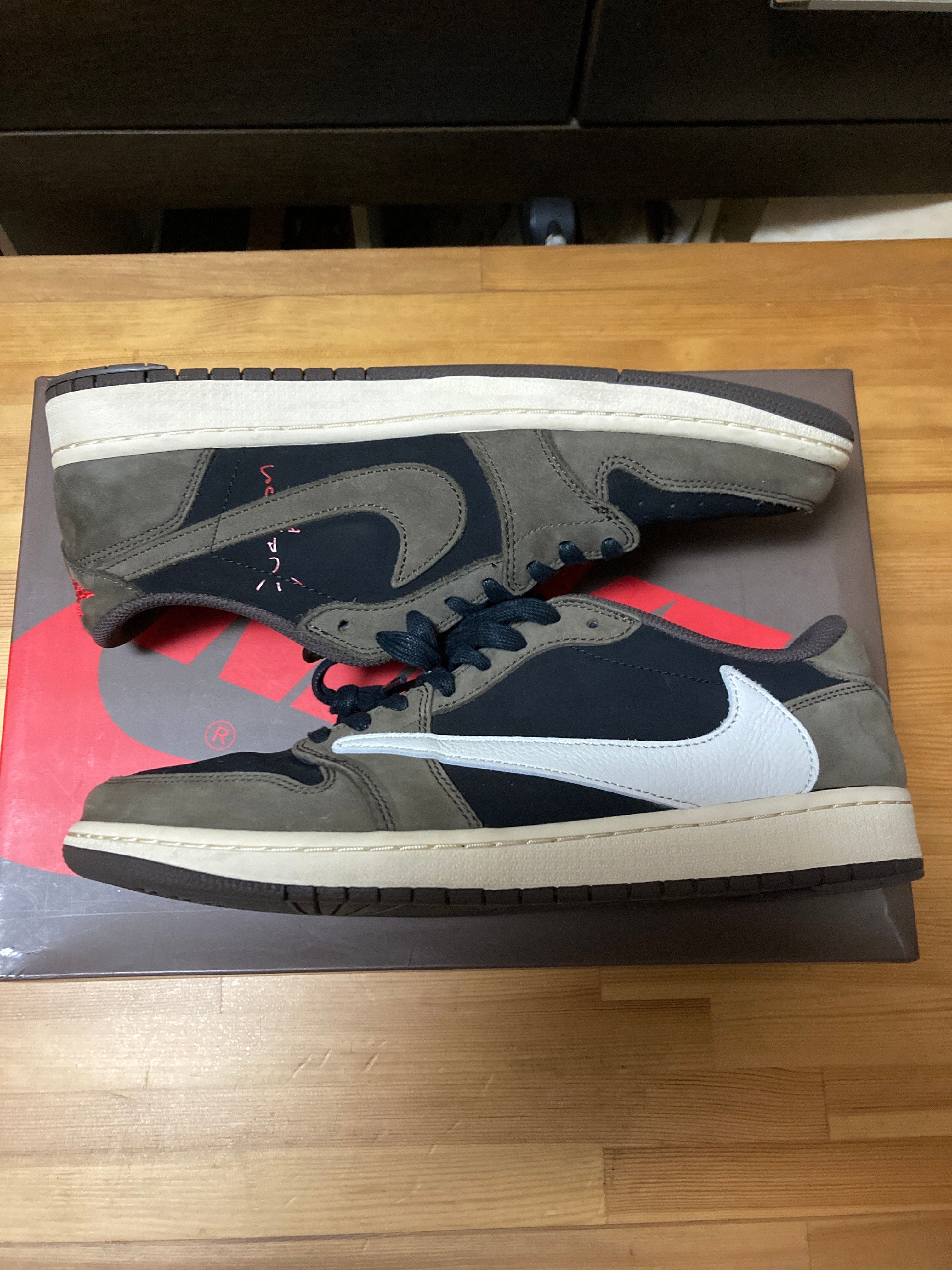 Travis Scott × Nike Air Jordan 1 Low OG SP-T "Black/Dark Mocha"