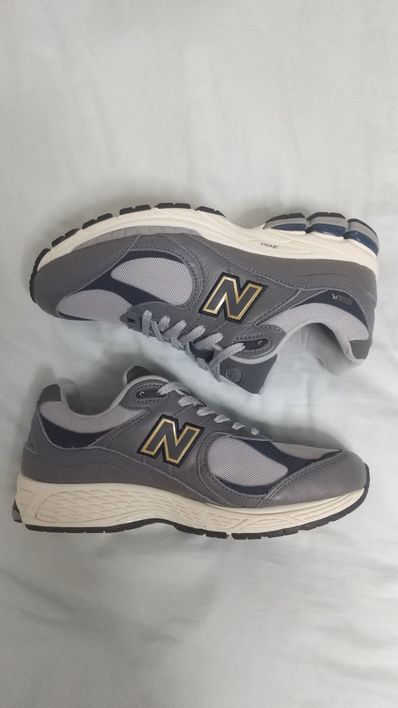 New Balance 2002R "Gray/Gold"