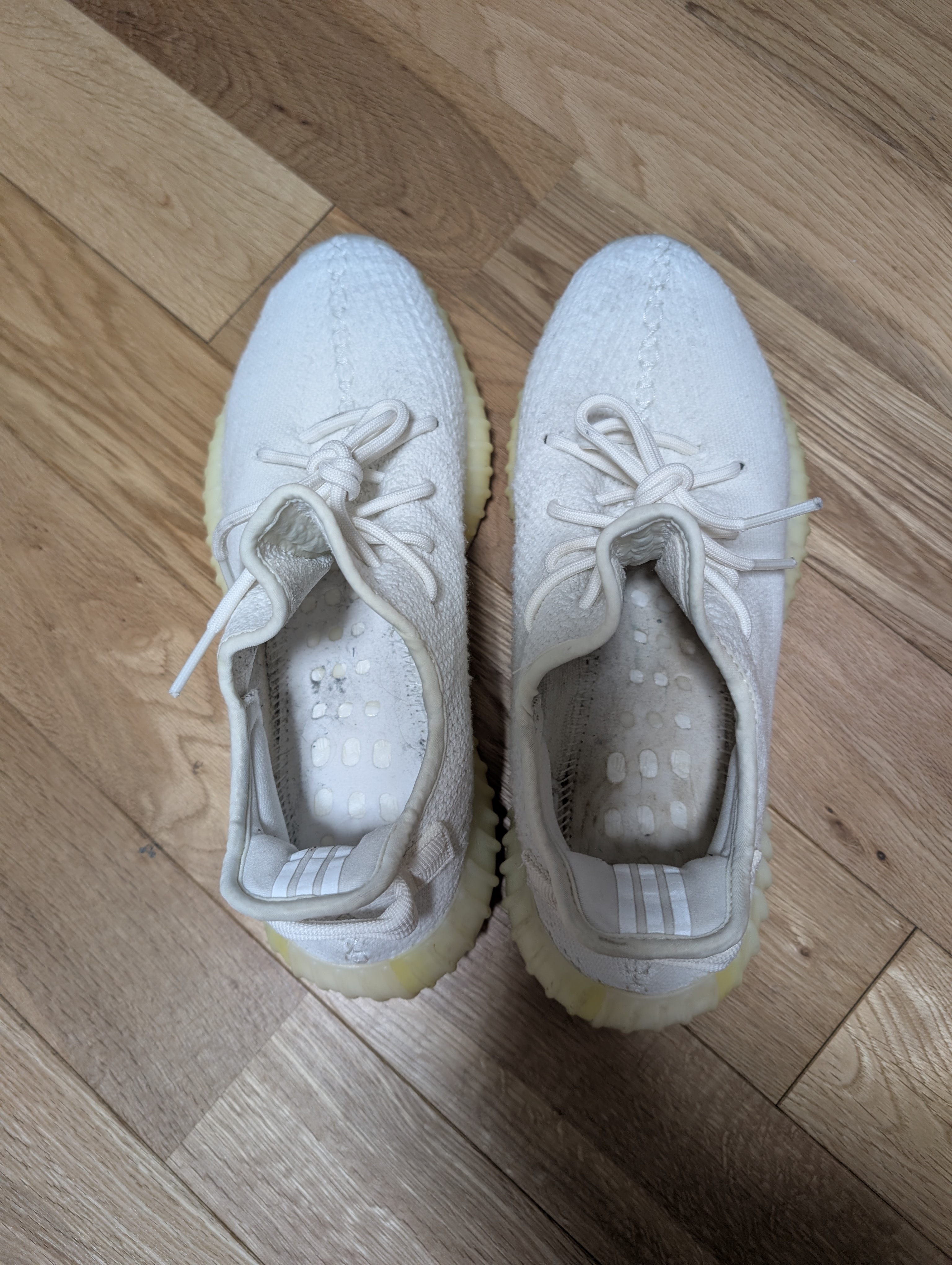 adidas YEEZY Boost 350 V2 "Cream White"