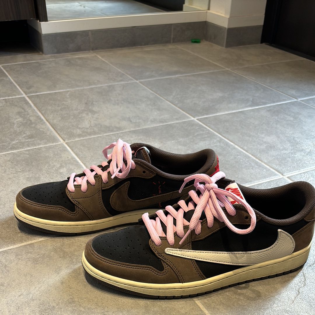 Travis Scott × Nike Air Jordan 1 Low OG SP-T "Black/Dark Mocha"
