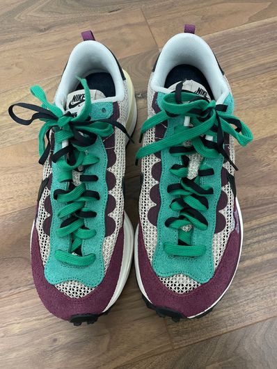 sacai × Nike Vapor Waffle "String/Red/Green"