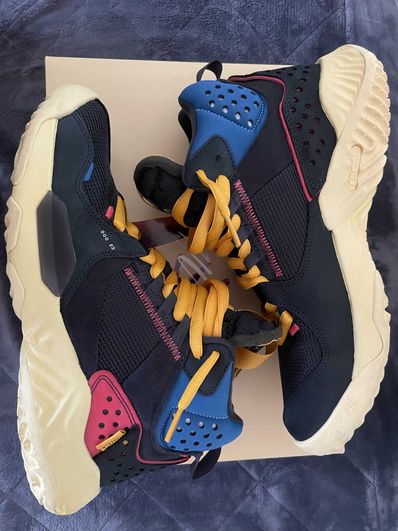 UNION × NIKE JORDAN DELTA MID "OFF NOIR"