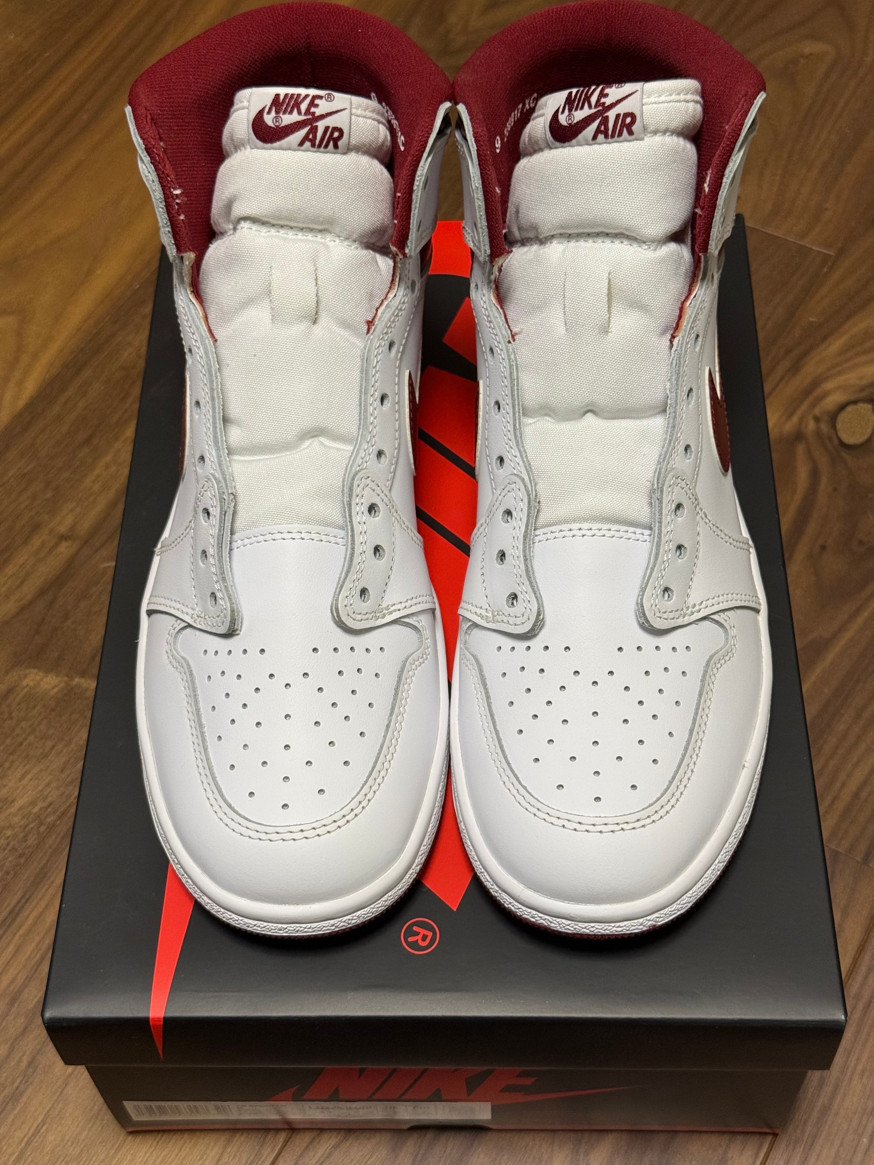 Nike Air Jordan 1 High '85 "Metallic Burgundy"