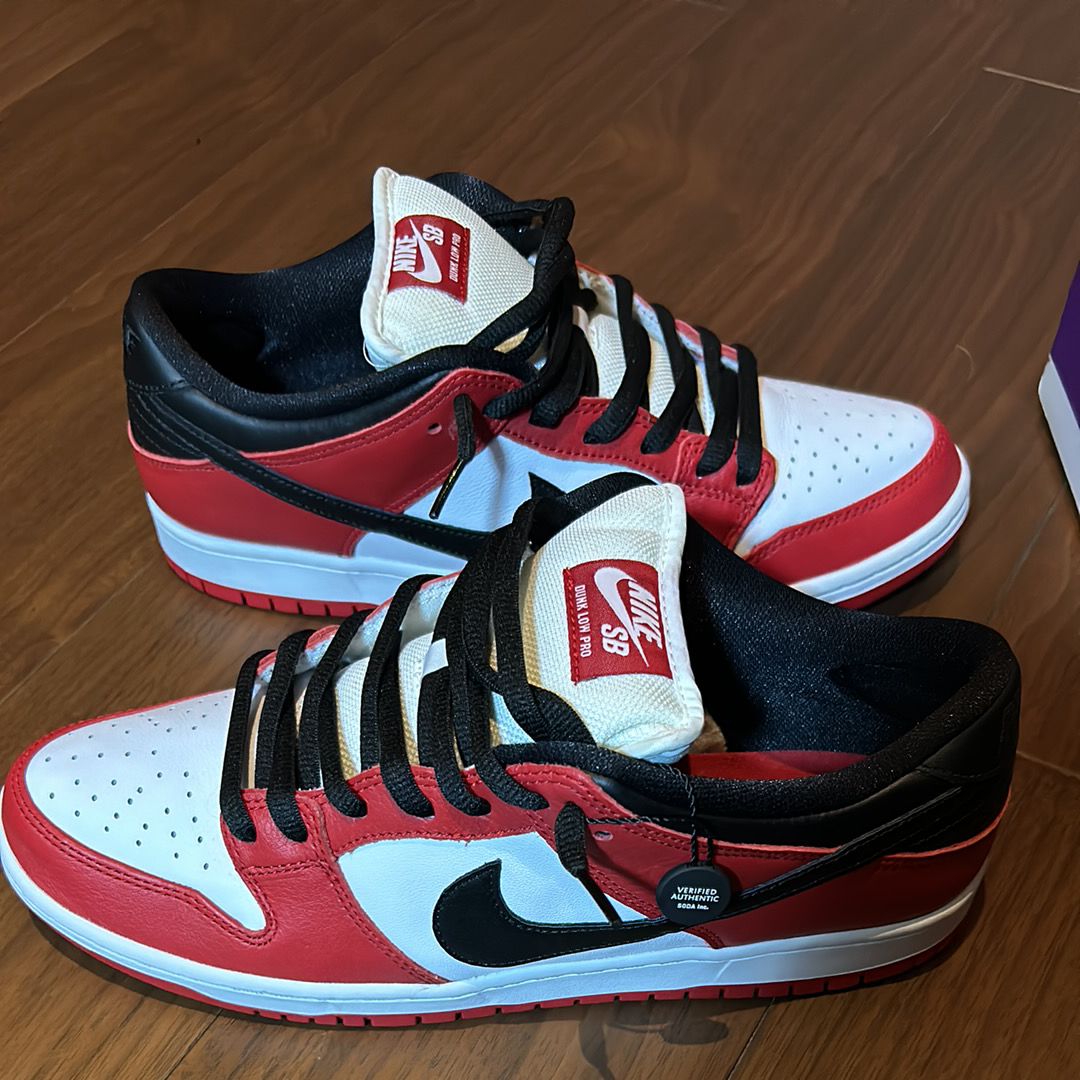 Nike SB Dunk Low Pro "J-Pack Chicago/Varsity Red and White"