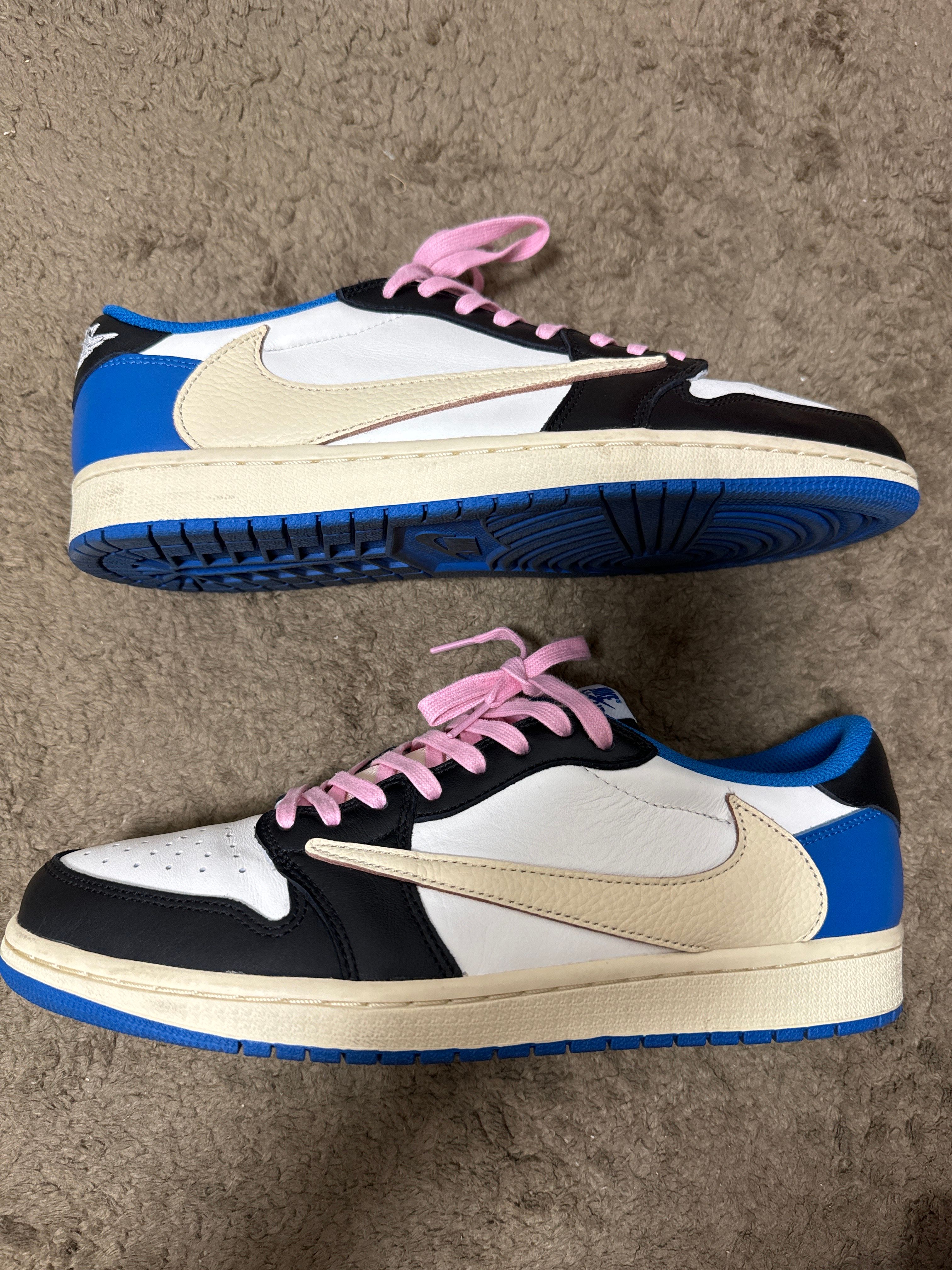 Travis Scott × fragment design × Nike Air Jordan 1 Low OG SP "Military Blue"