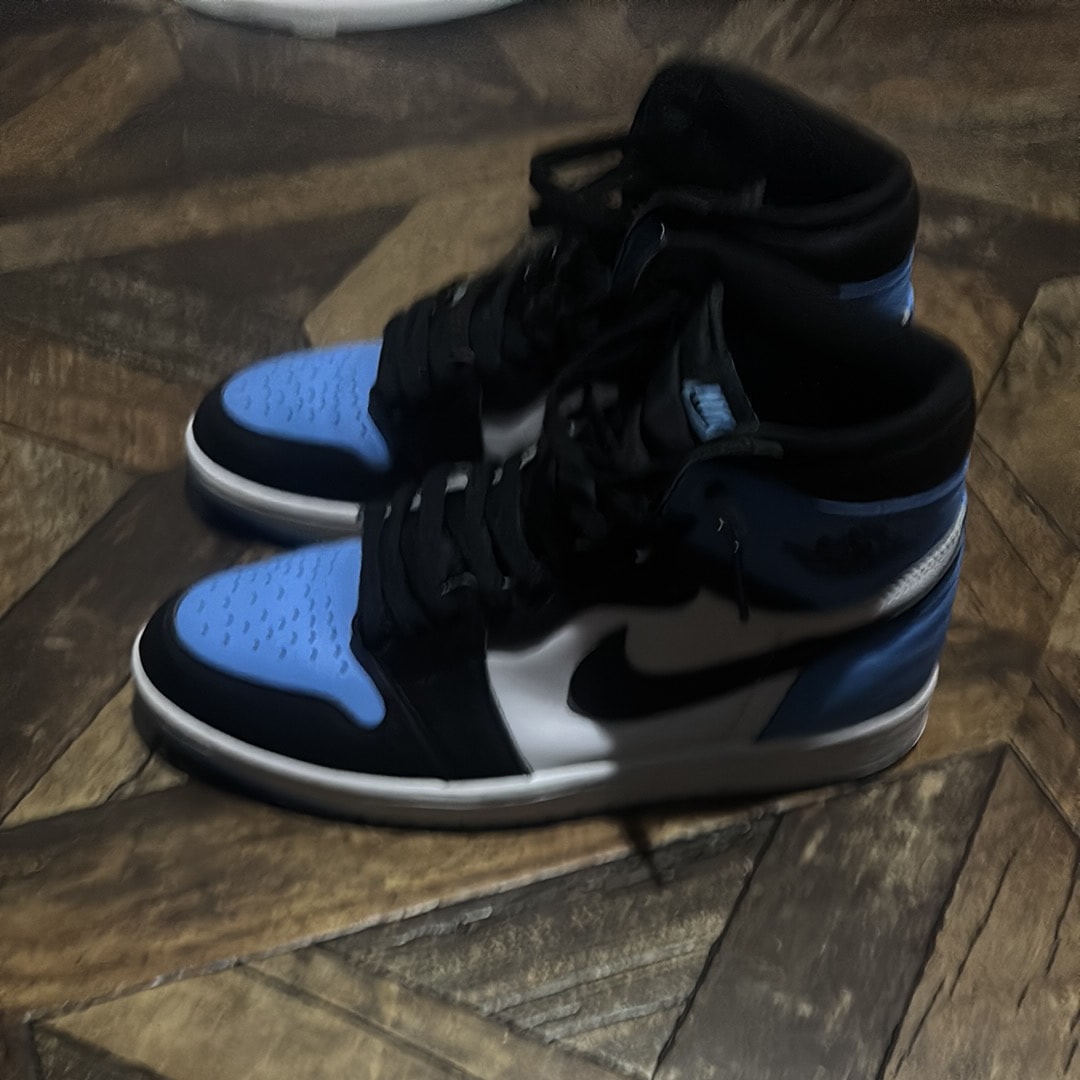 Nike Air Jordan 1 Retro High OG "University Blue/UNC Toe"