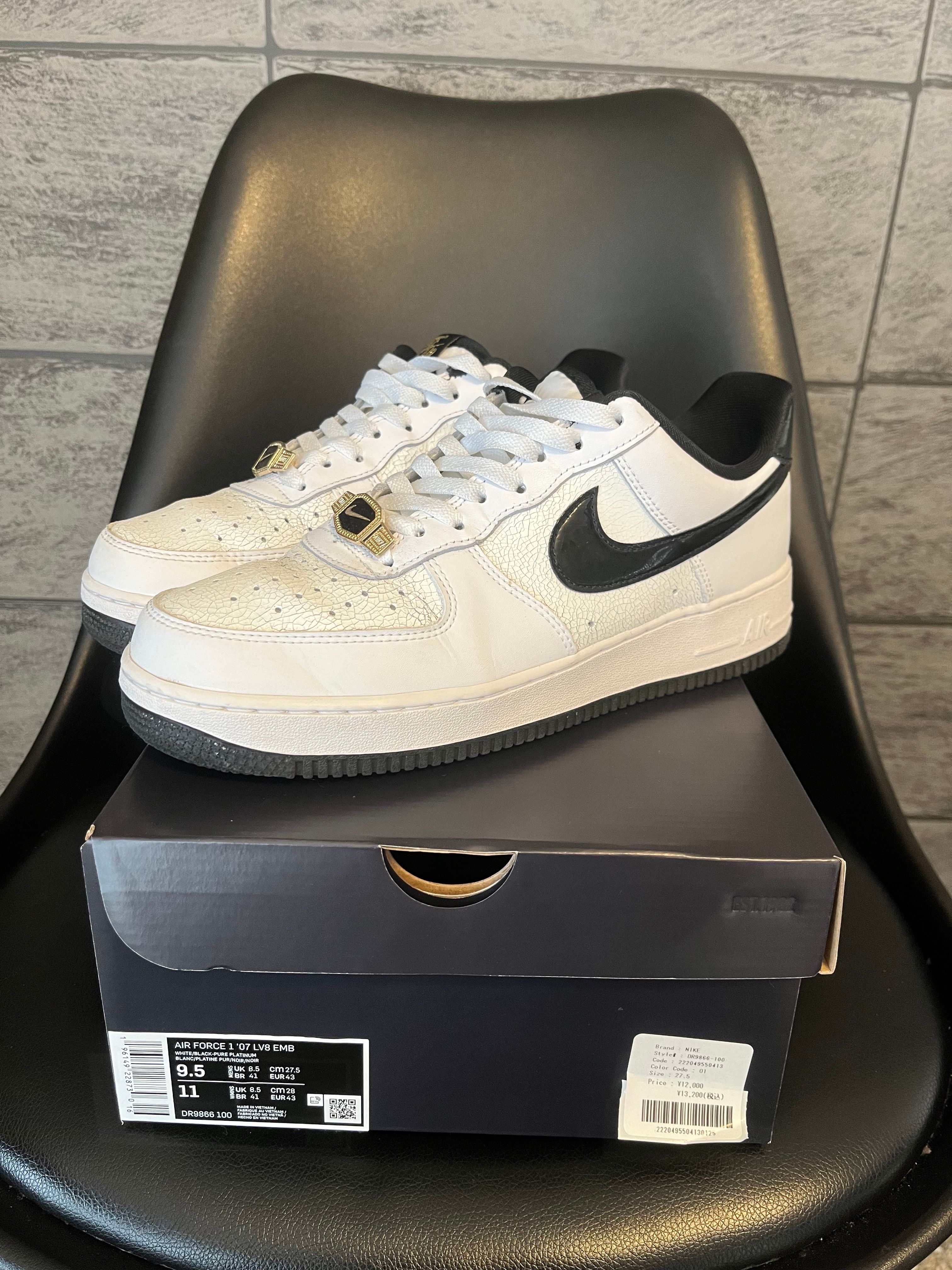 Nike Air Force 1 Low '07 LV8 "World Champ/White and Black"