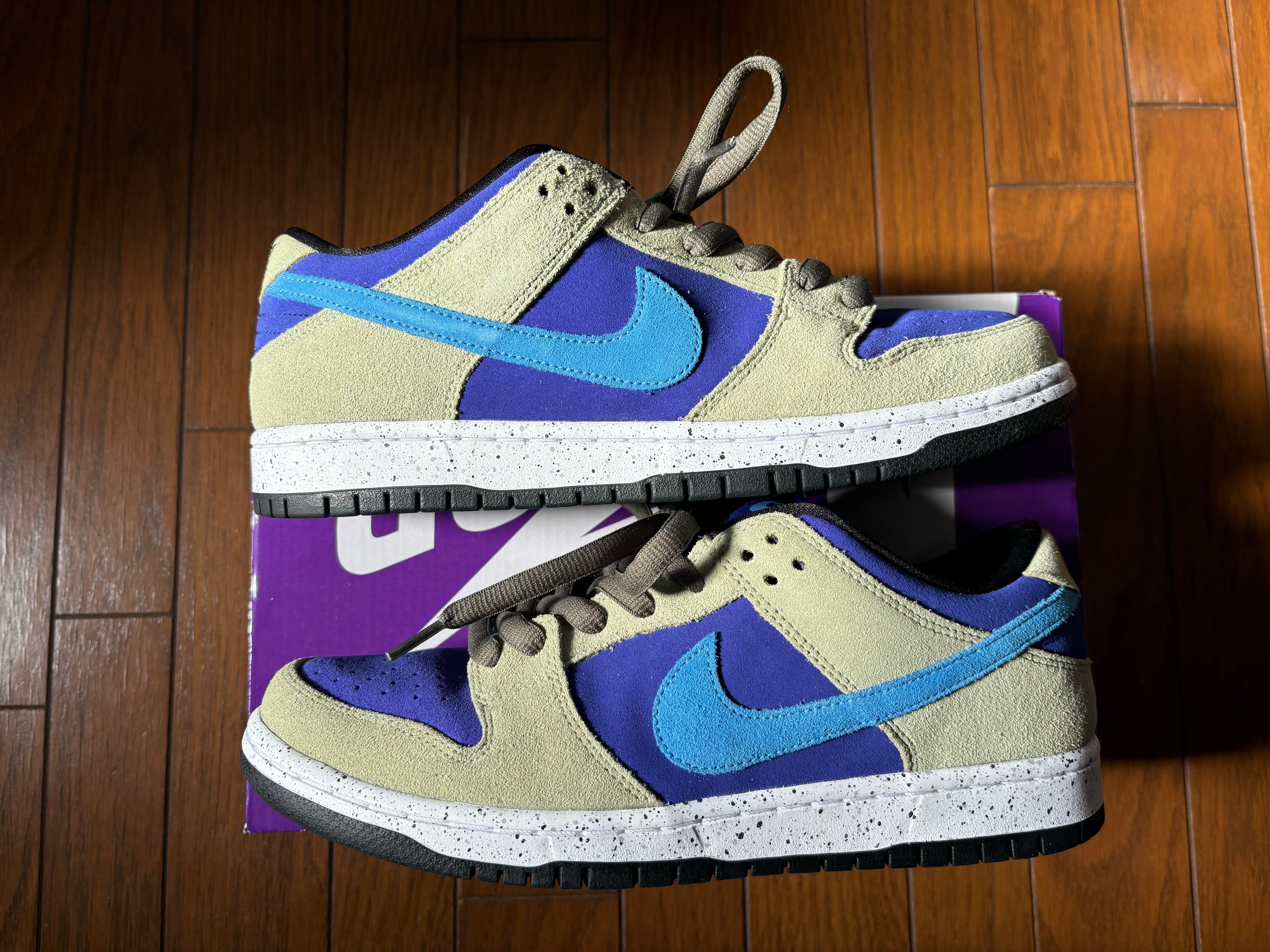 Nike SB Dunk Low "Celadon"