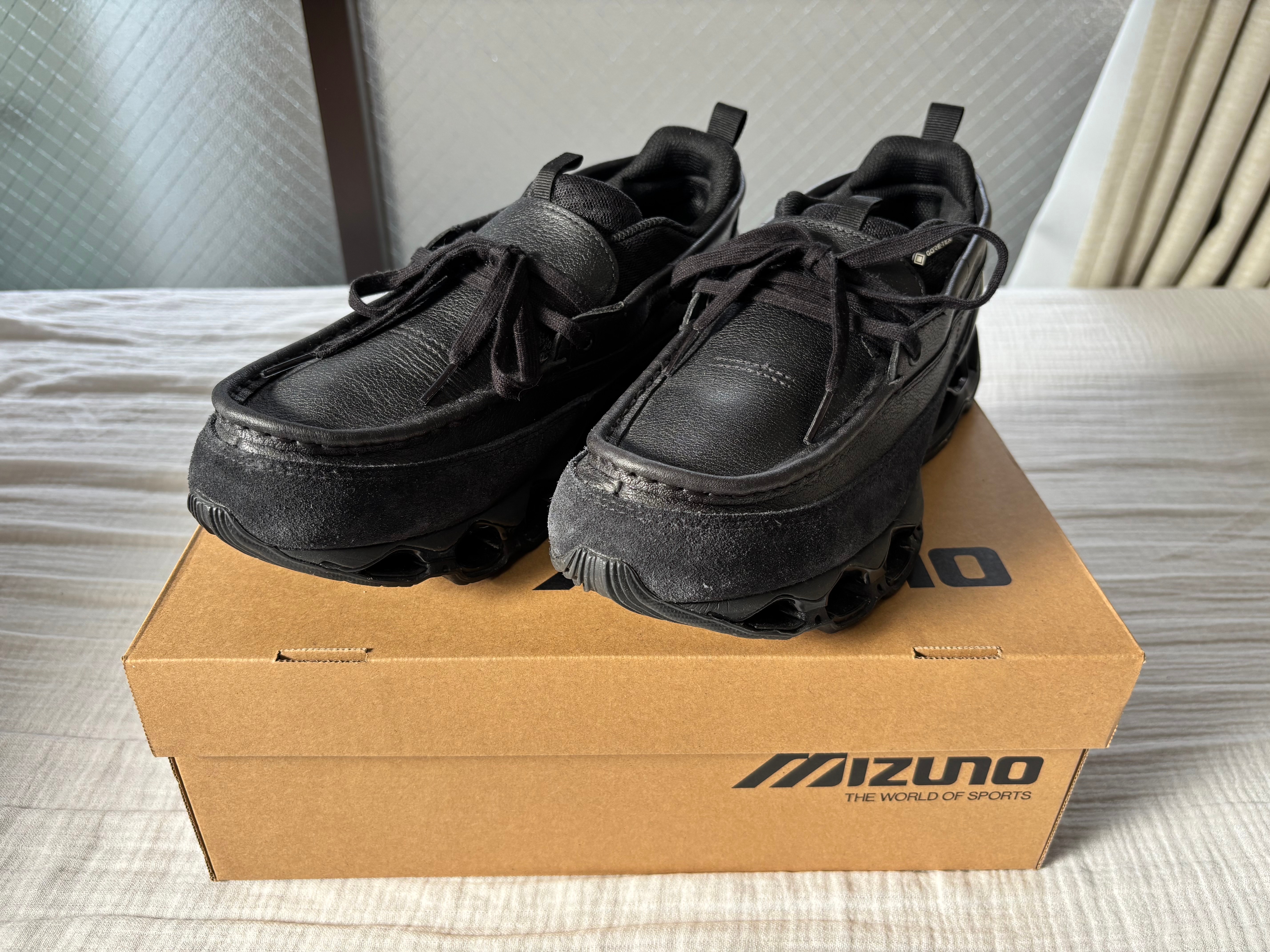 ミズノ ウェーブプロフェシー モック ゴアテックス "ブラック"