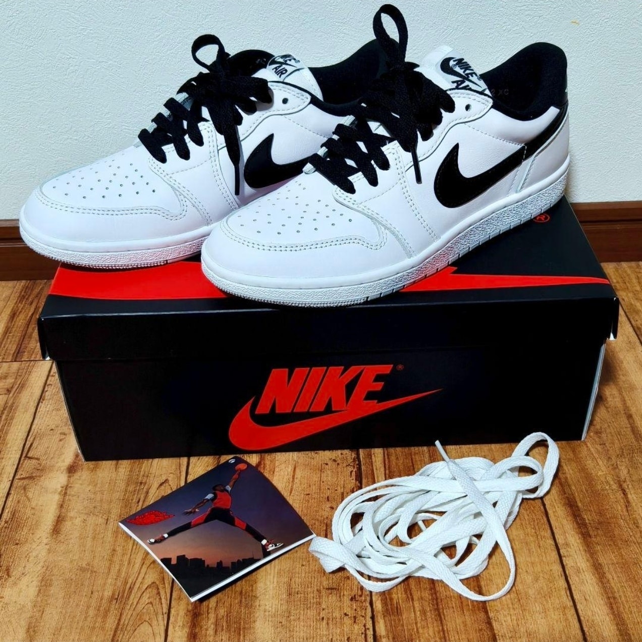 Nike Air Jordan 1 Low '85 "Metallic Black"
