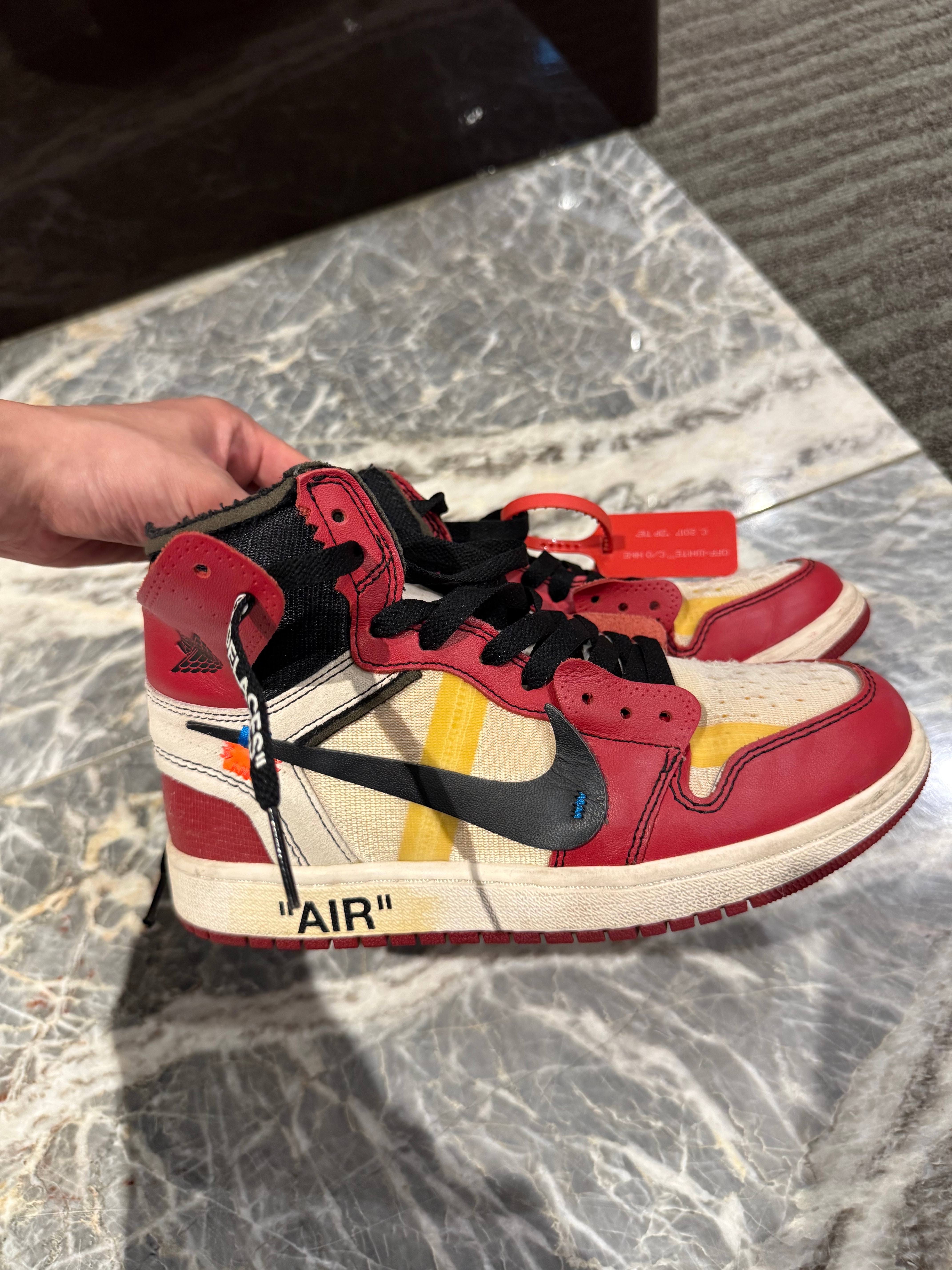Off-White × Nike Air Jordan 1 Retro High The Ten "Chicago"
