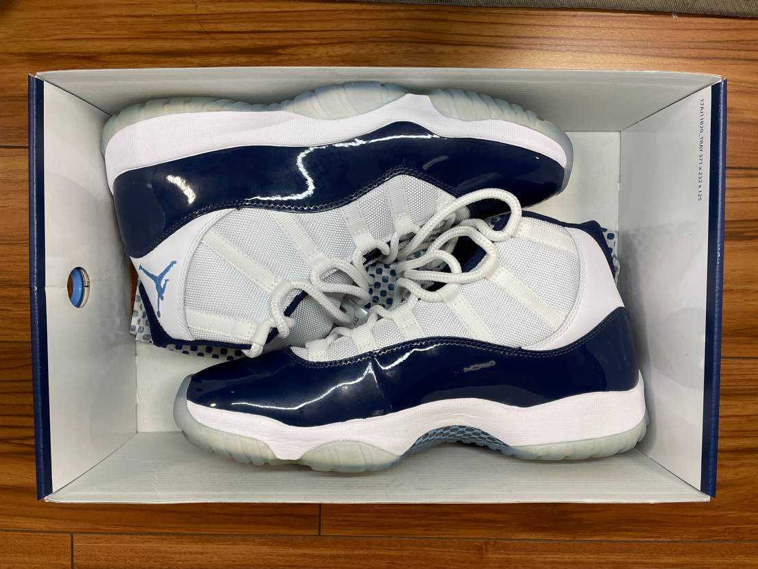 Nike Air Jordan 11 Retro "UNC Win Like 82"