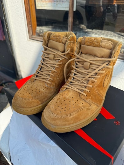 Nike Air Jordan 1 Retro High "Wheat"