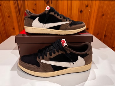 Travis Scott × Nike Air Jordan 1 Low OG SP-T "Black/Dark Mocha"