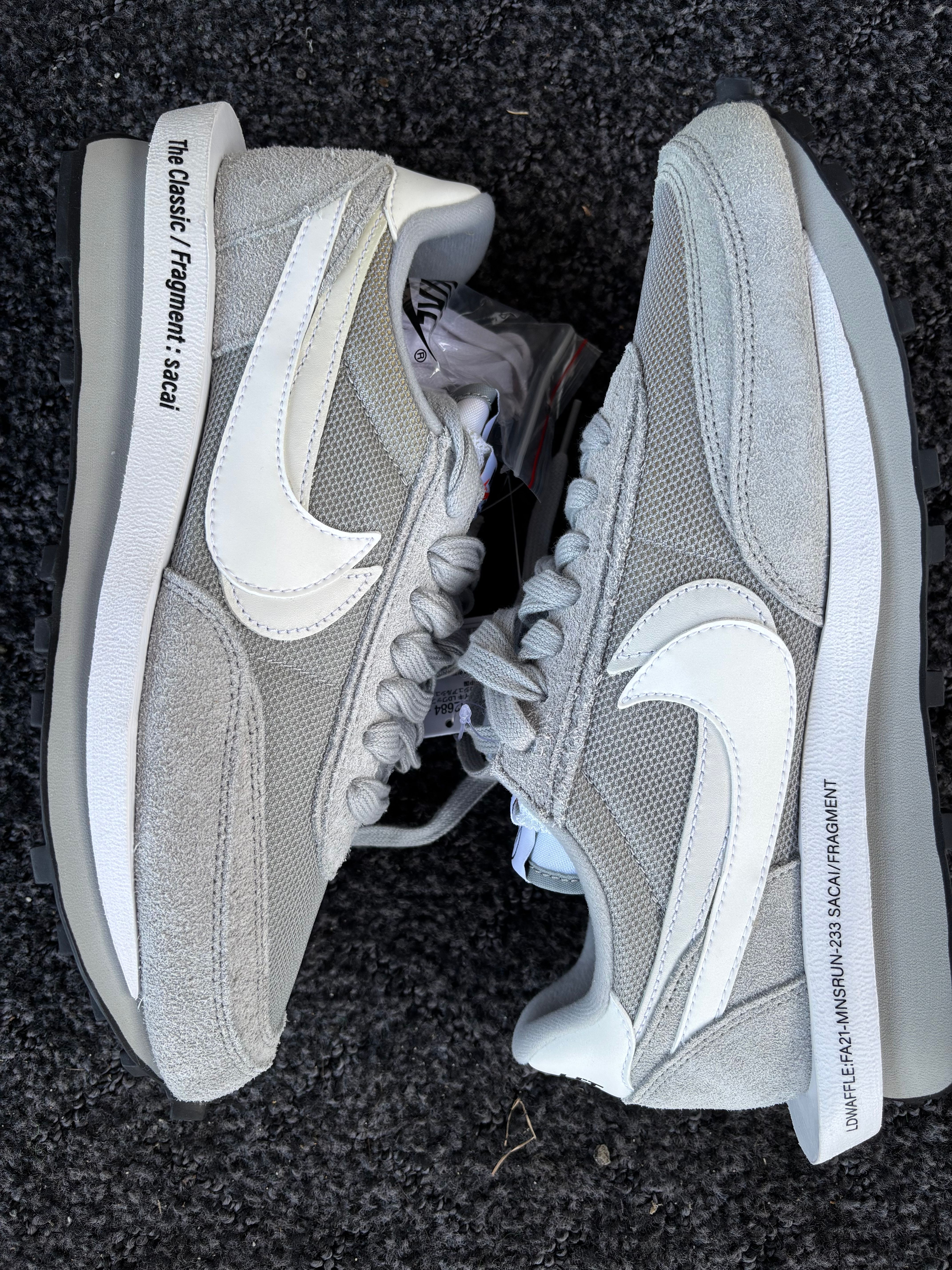 Fragment × sacai × Nike LD Waffle "Light Smoke Grey"