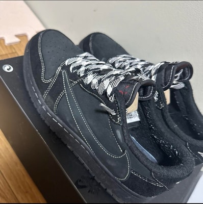 Travis Scott × Nike Air Jordan 1 Low OG SP "Black Phantom"