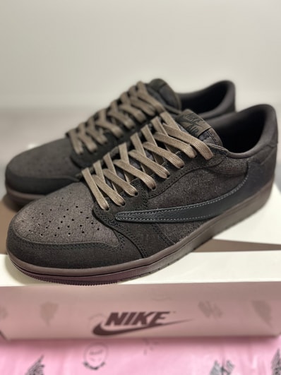 Travis Scott × Nike Air Jordan 1 Low OG SP "Velvet Brown and Dark Mocha"